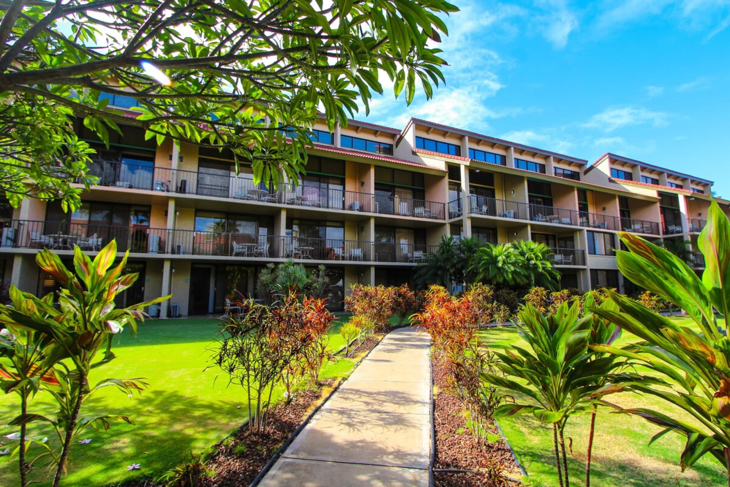 1BR Oceanview Condo w/ Pool & Balcony in Kihei - Photo 21