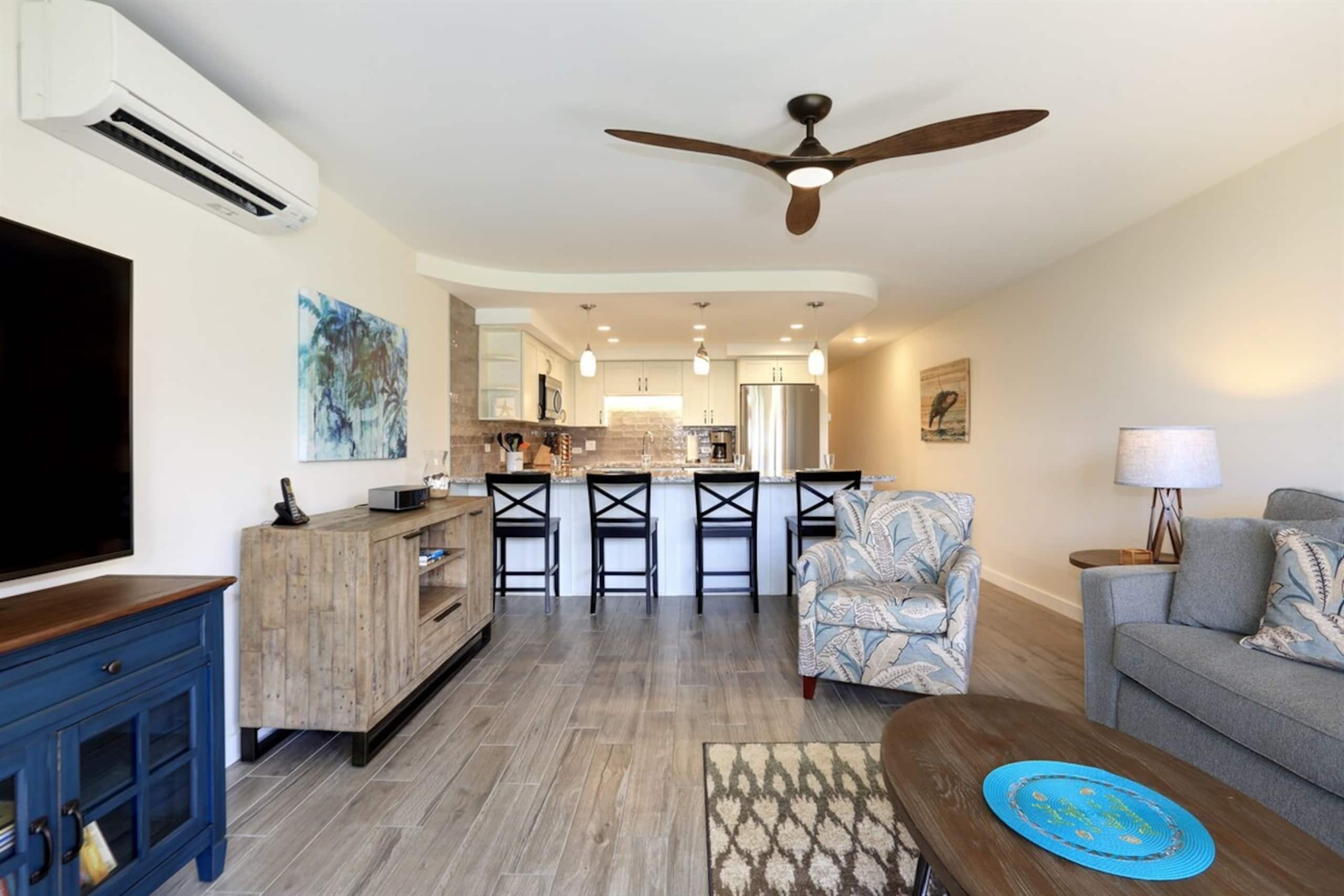 Oceanview, on-site pickle ball, meticulously clean - Photo 2