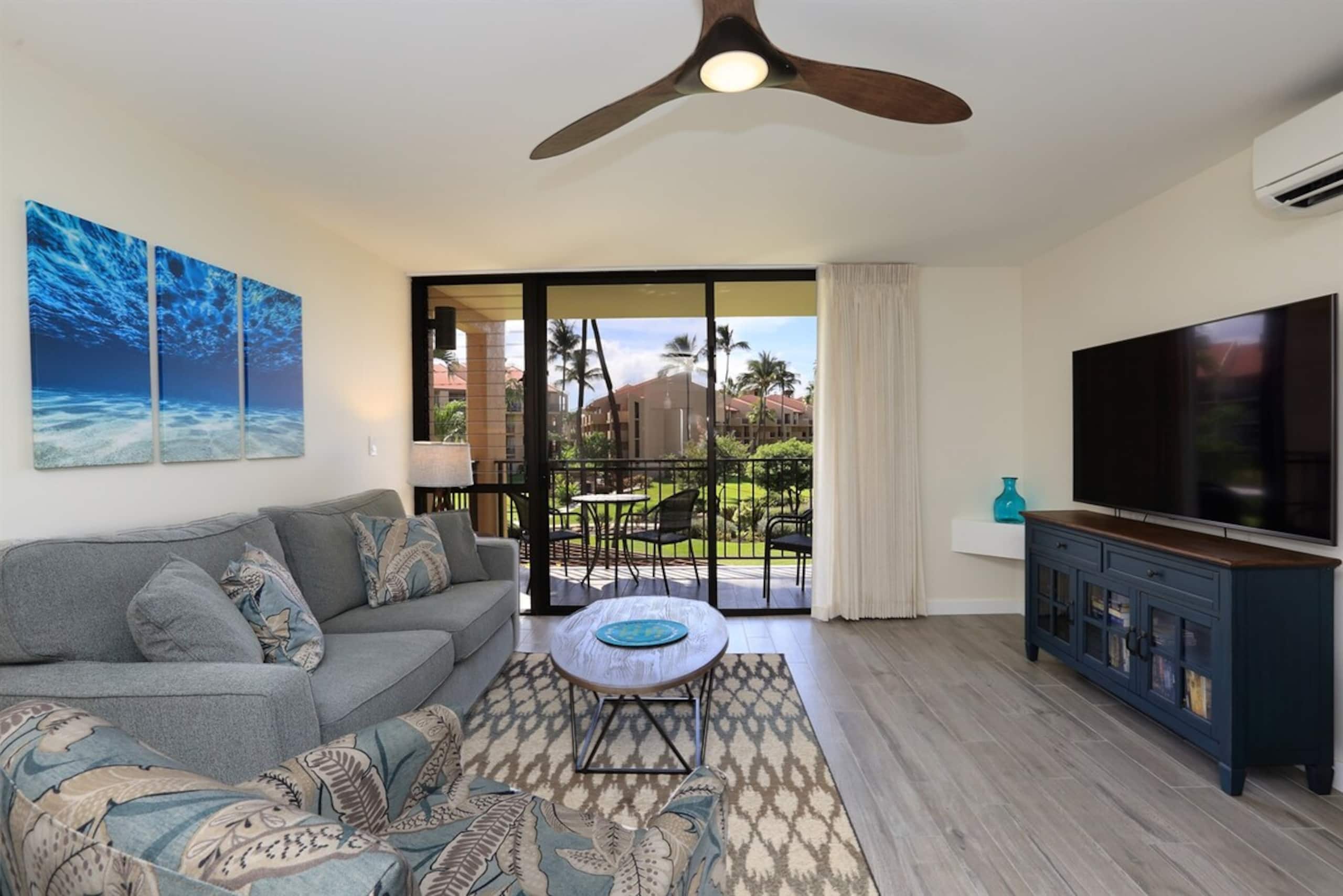 Oceanview, on-site pickle ball, meticulously clean - Photo 3