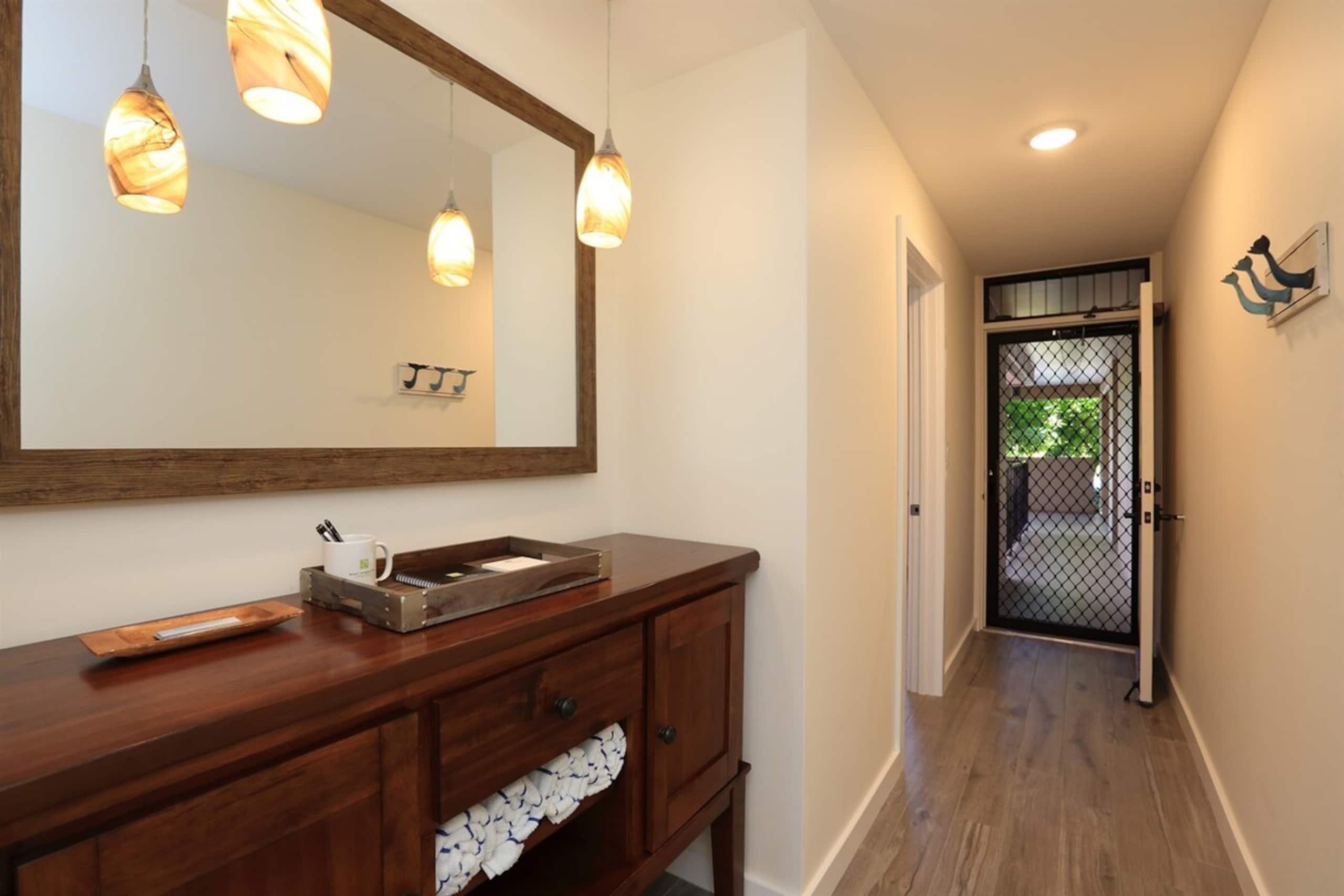 Oceanview, on-site pickle ball, meticulously clean - Photo 19
