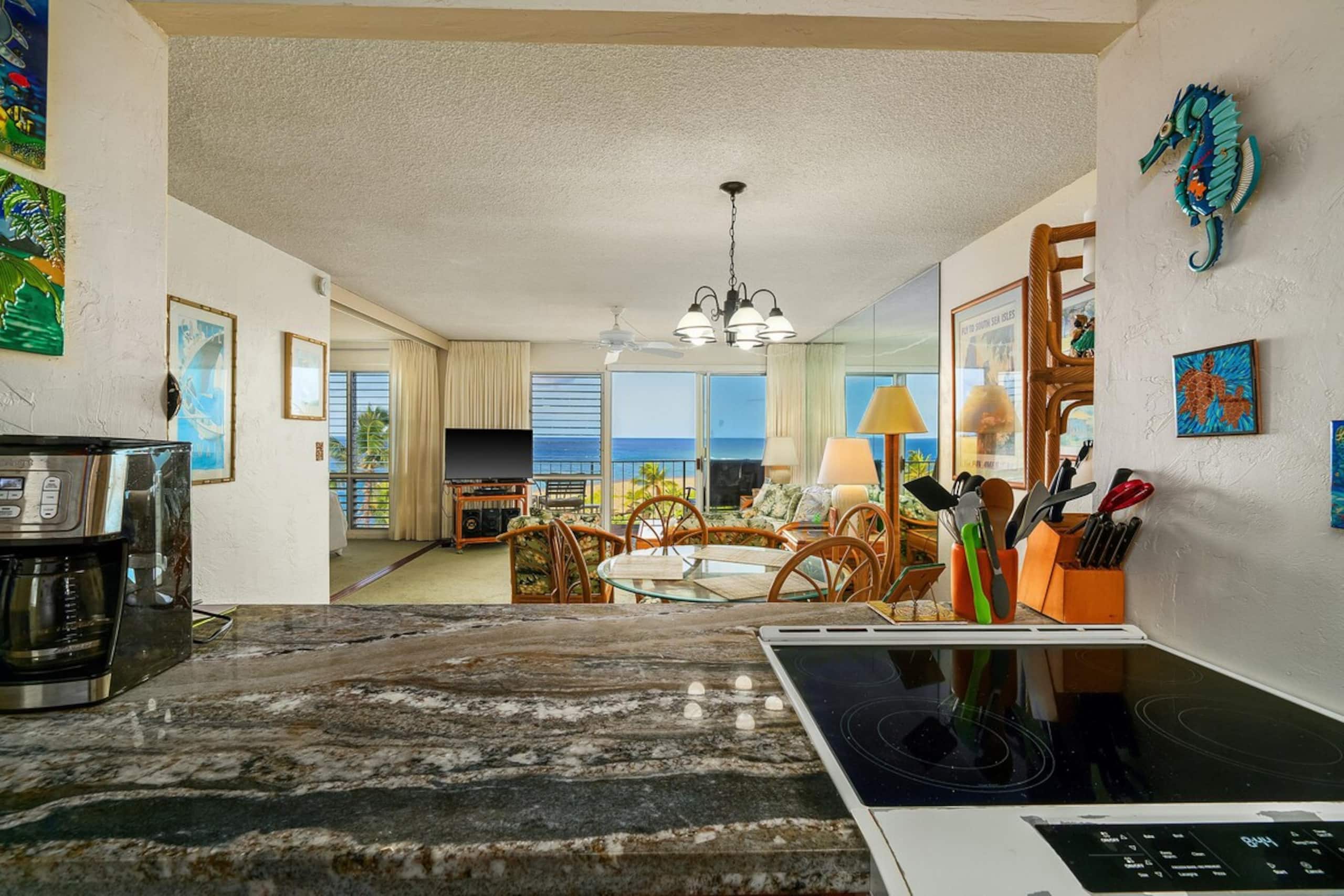 Island Retreat With Ocean Views from Sunset Kahili - Photo 11