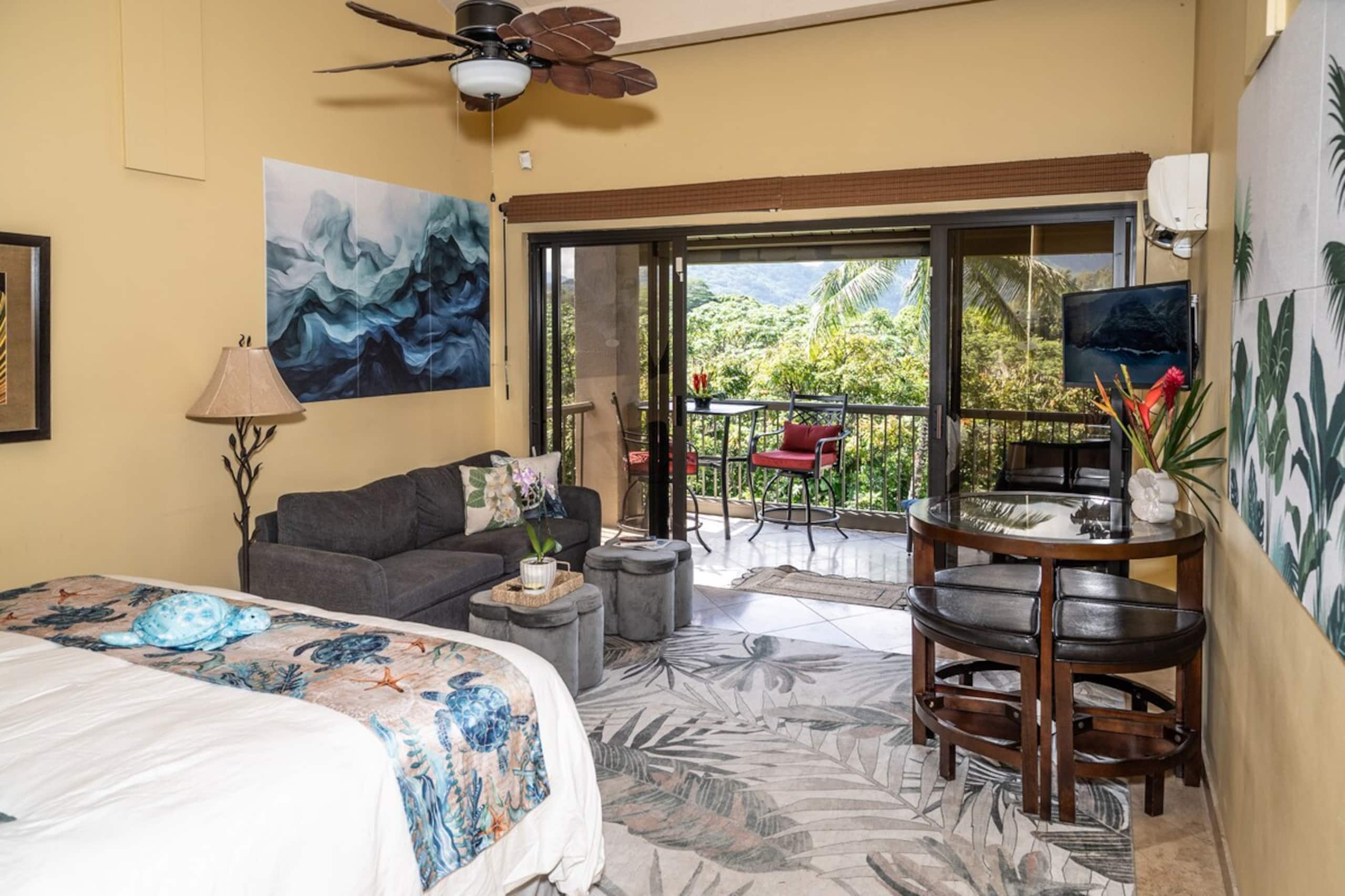 Hanalei Bay Escape, Mountain Views & Beach Access - Photo 8