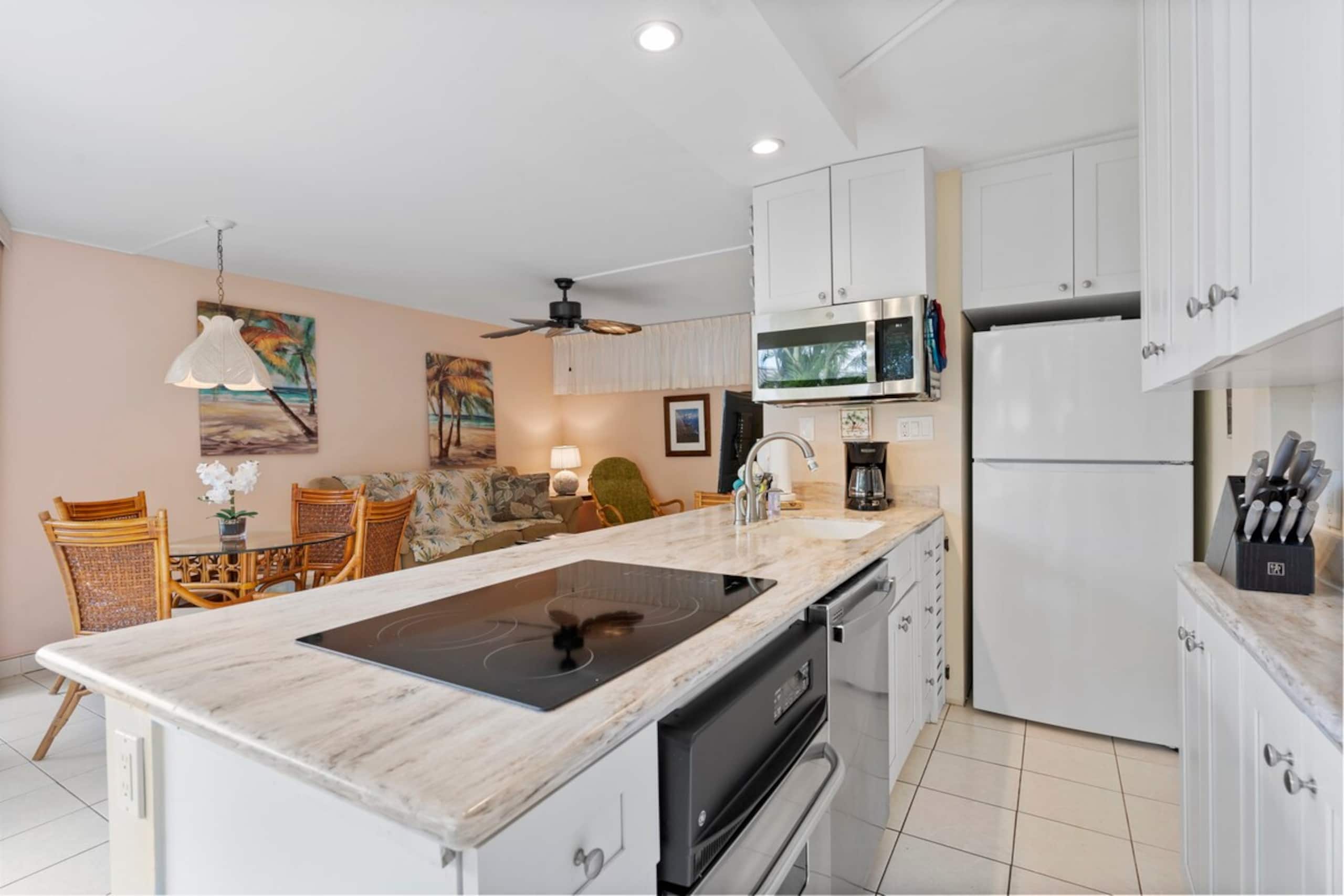 Beachfront 2BR Kihei condo w/ ocean views - Photo 21