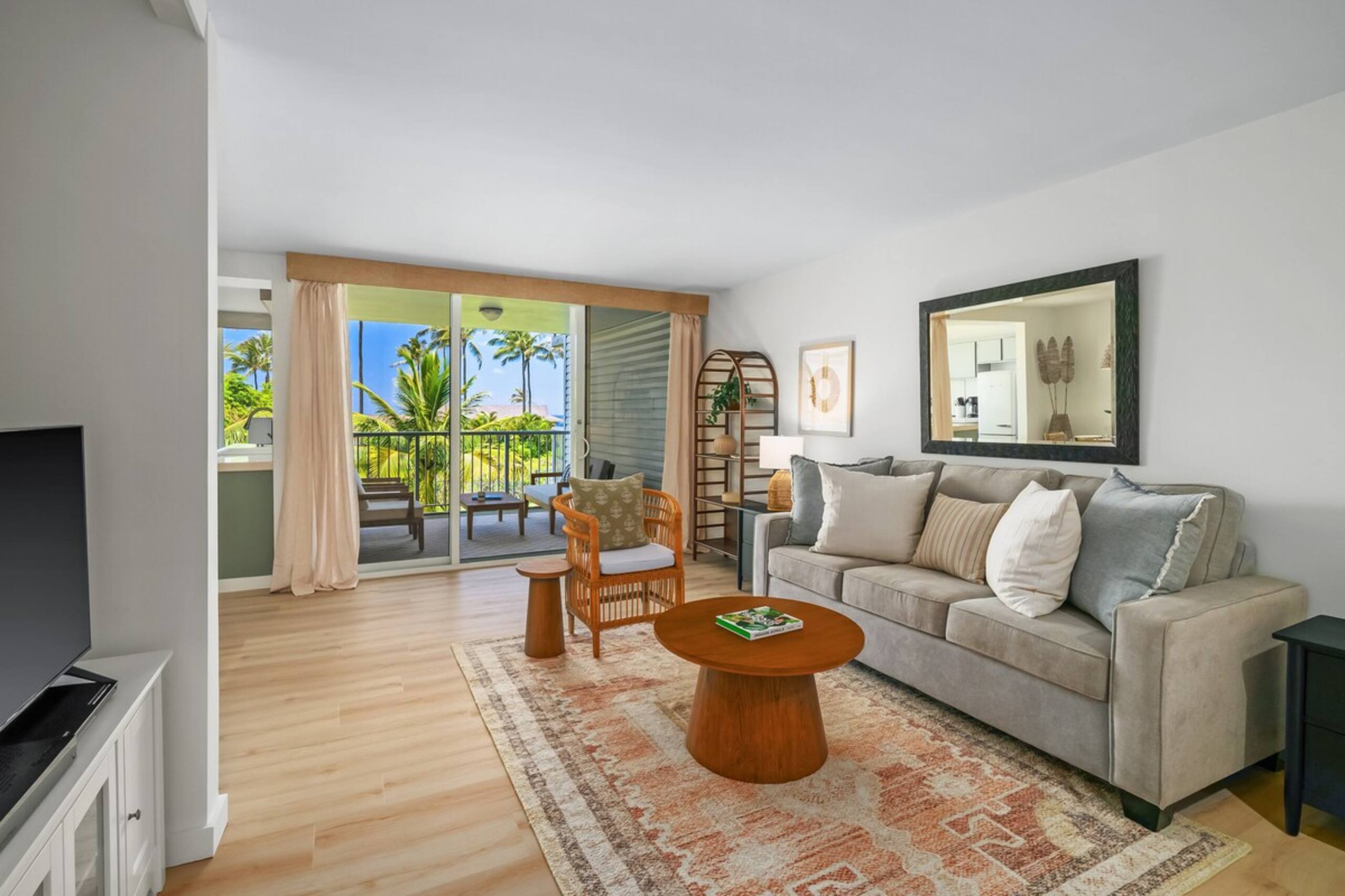 Ocean view condo w/ resort pools and tennis - Photo 3