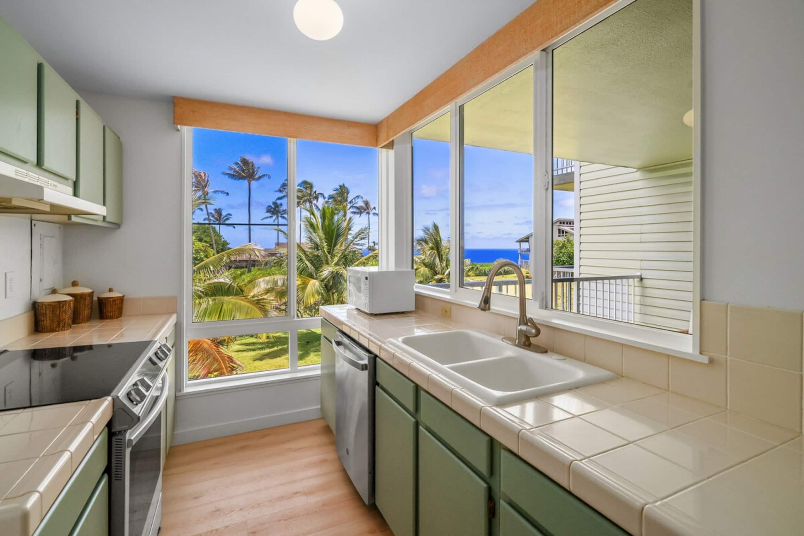 Ocean view condo w/ resort pools and tennis - Photo 12