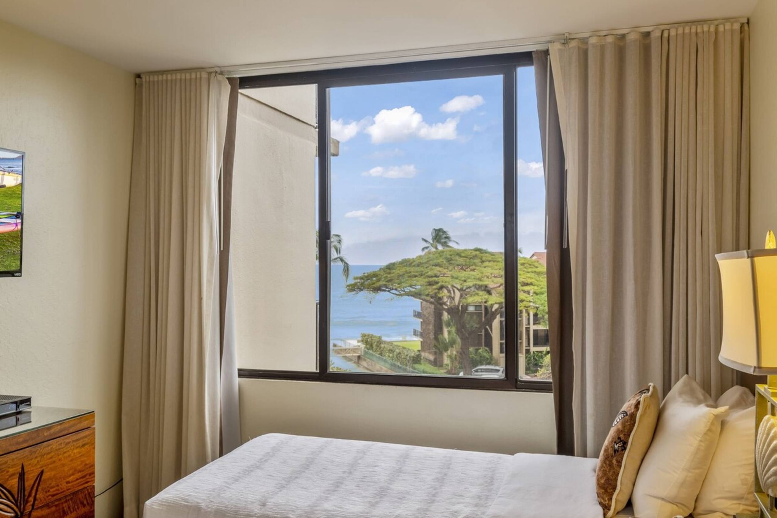 Spacious 2 Bed with Views Kaanapali Shores - Photo 24