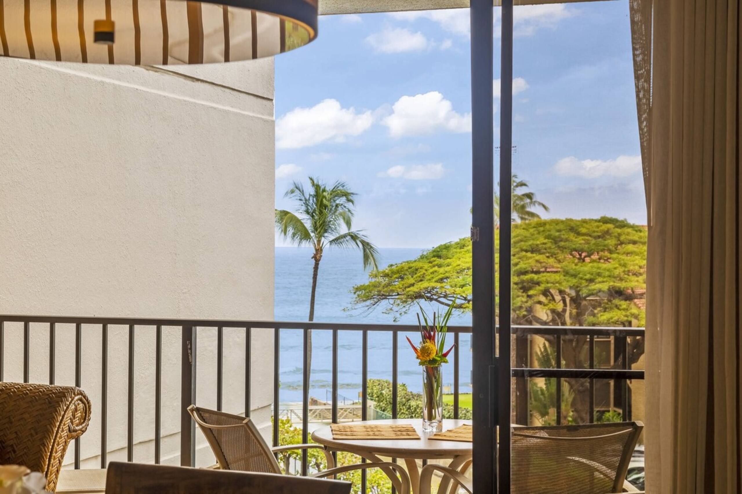 Spacious 2 Bed with Views Kaanapali Shores - Photo 16