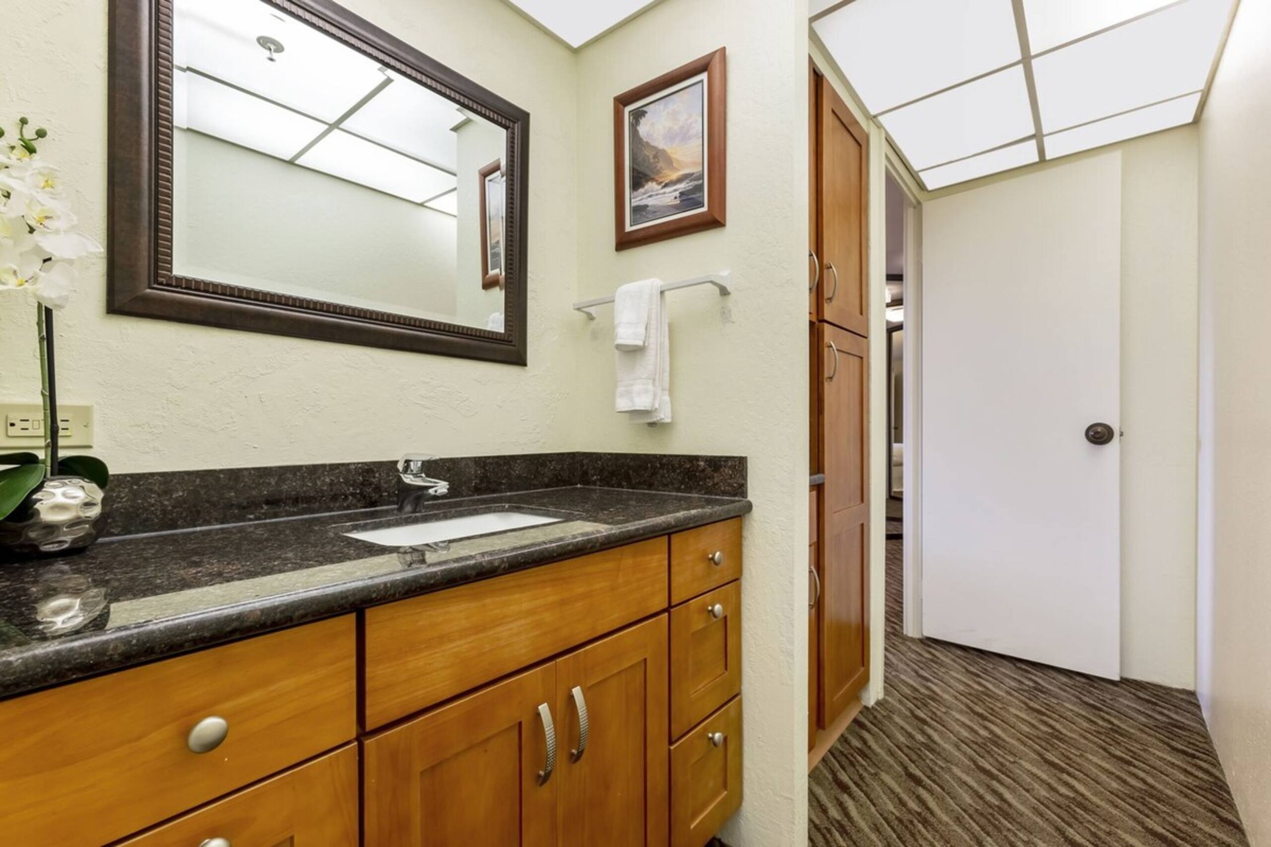 Spacious 2 Bed with Views Kaanapali Shores - Photo 23