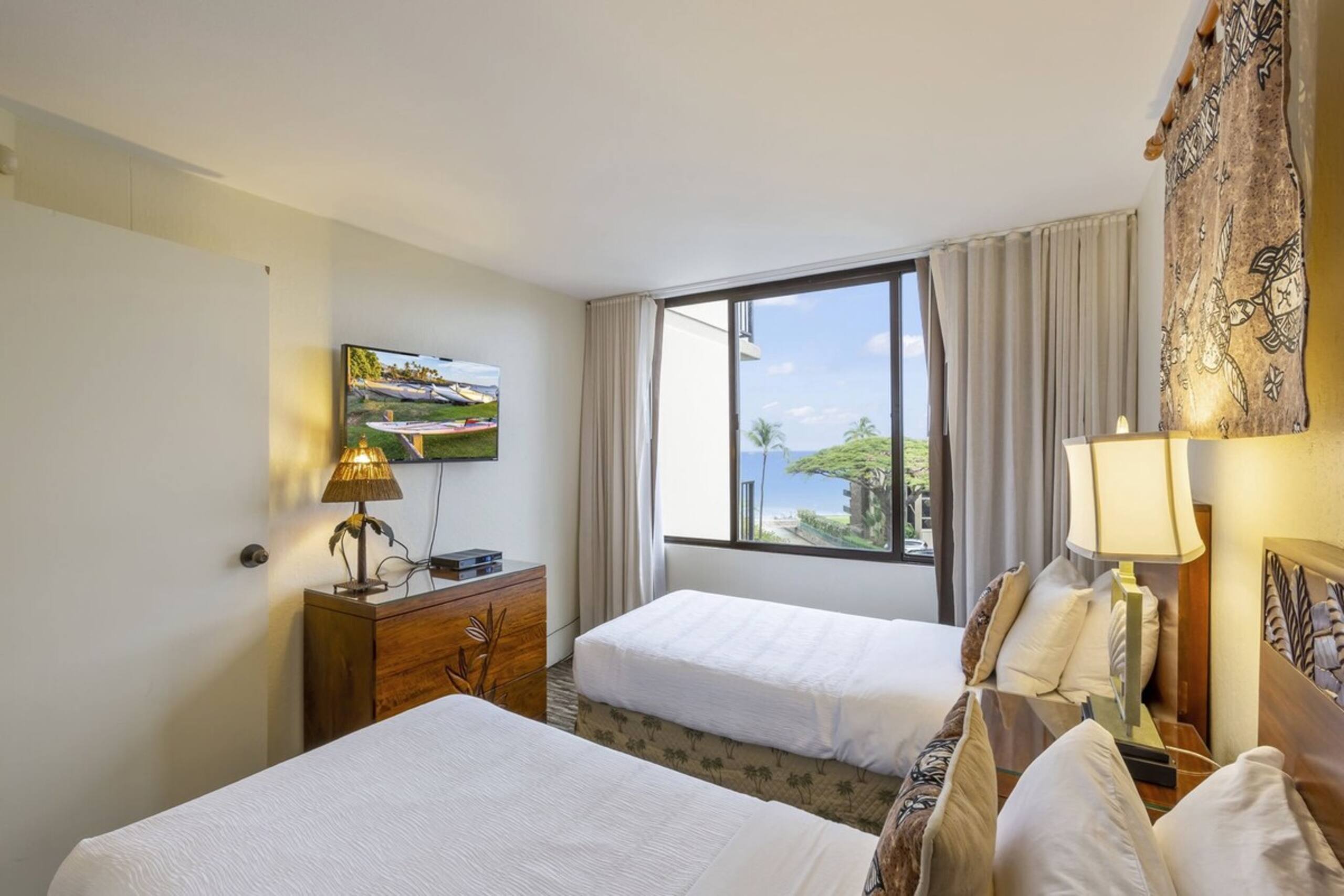 Spacious 2 Bed with Views Kaanapali Shores - Photo 29