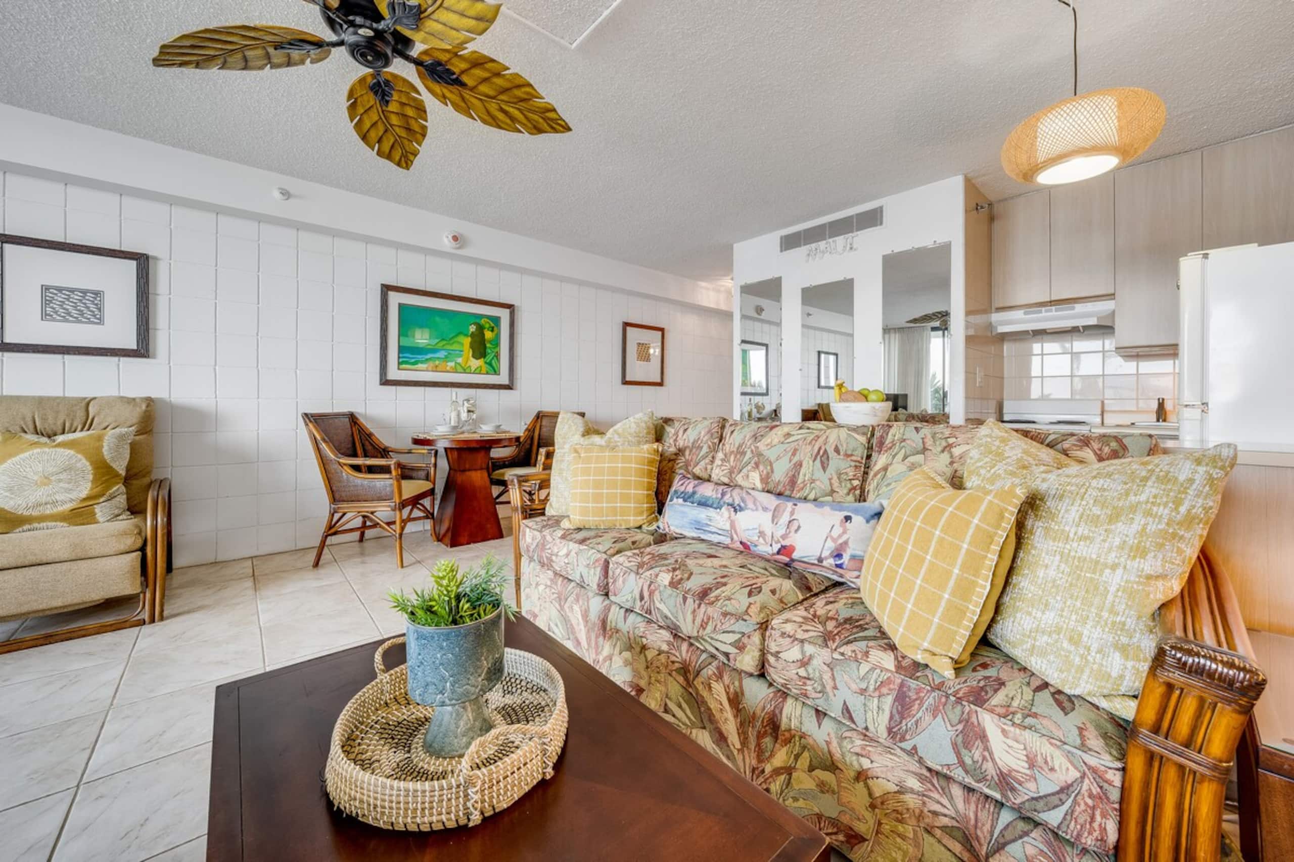OceanFront Studio w Pool-Valley Isle 206 - Photo 2
