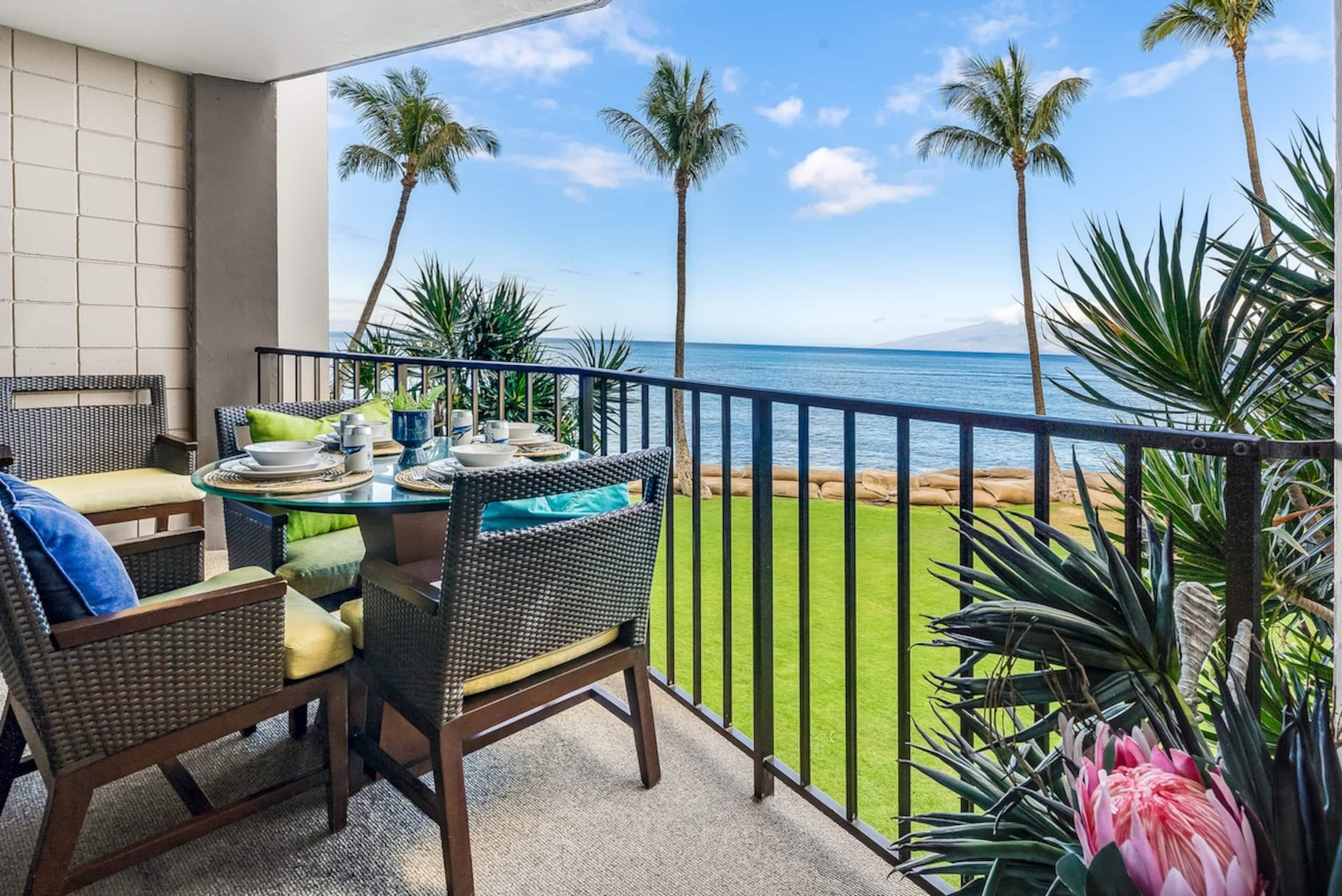 OceanFront Studio w Pool-Valley Isle 206 - Photo 7