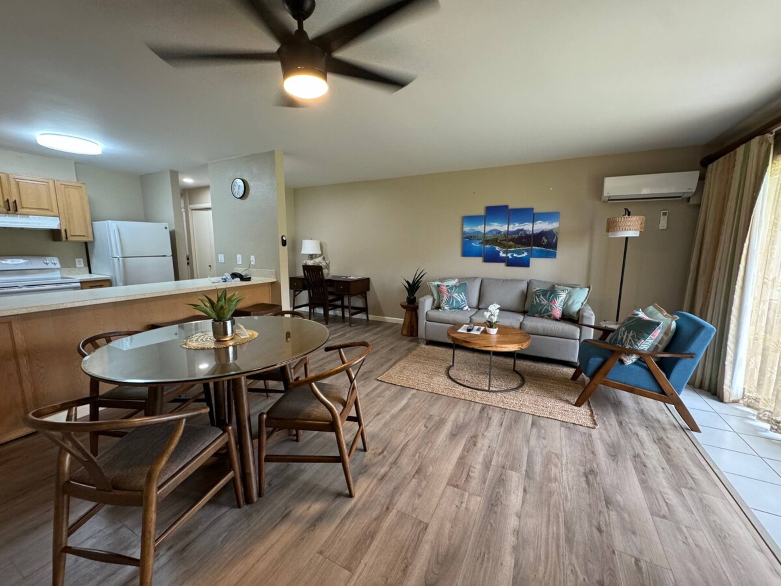 2 Bedroom OceanView Condo Pono Kai Resort E103 - Photo 3
