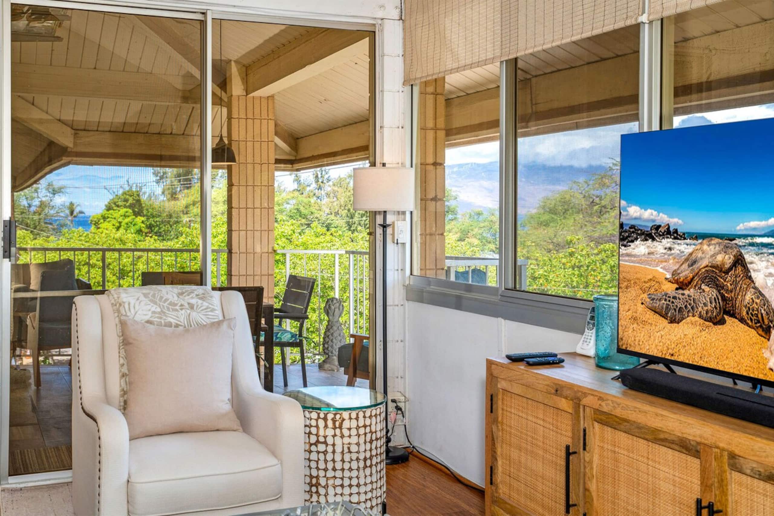 Haleakala Shores A-411 Modern, King Beds, Full AC - Photo 7