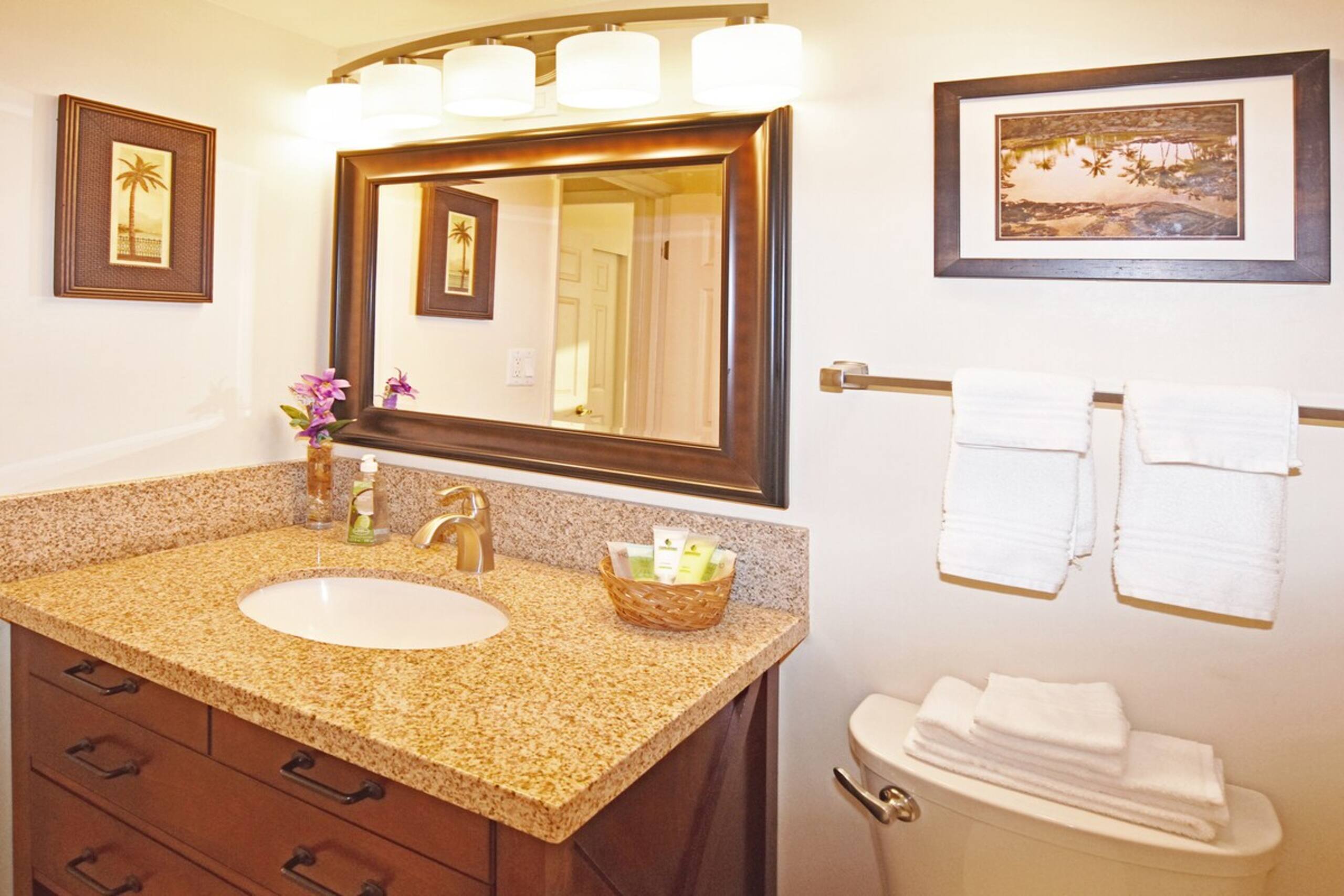 2 Bedroom Condo 2 Blocks To Charley Young Beach - Photo 10