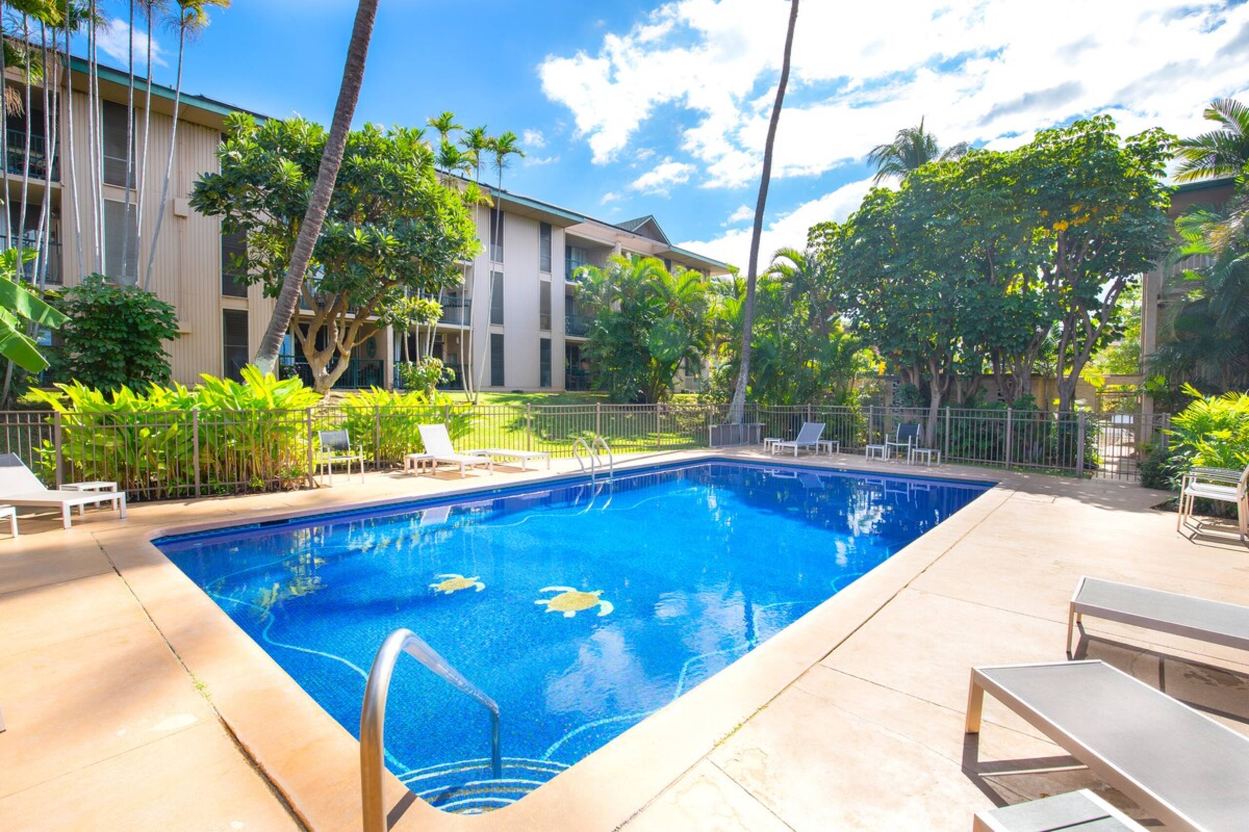 2 Bedroom Condo 2 Blocks To Charley Young Beach - Photo 15