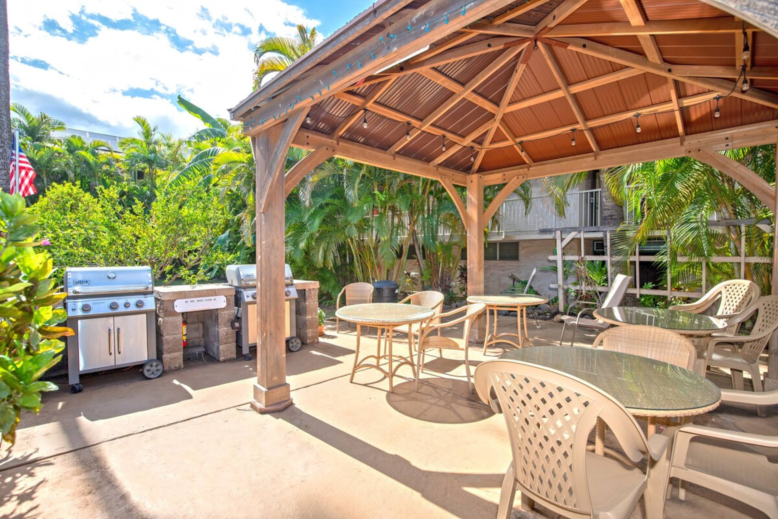 2 Bedroom Condo 2 Blocks To Charley Young Beach - Photo 19