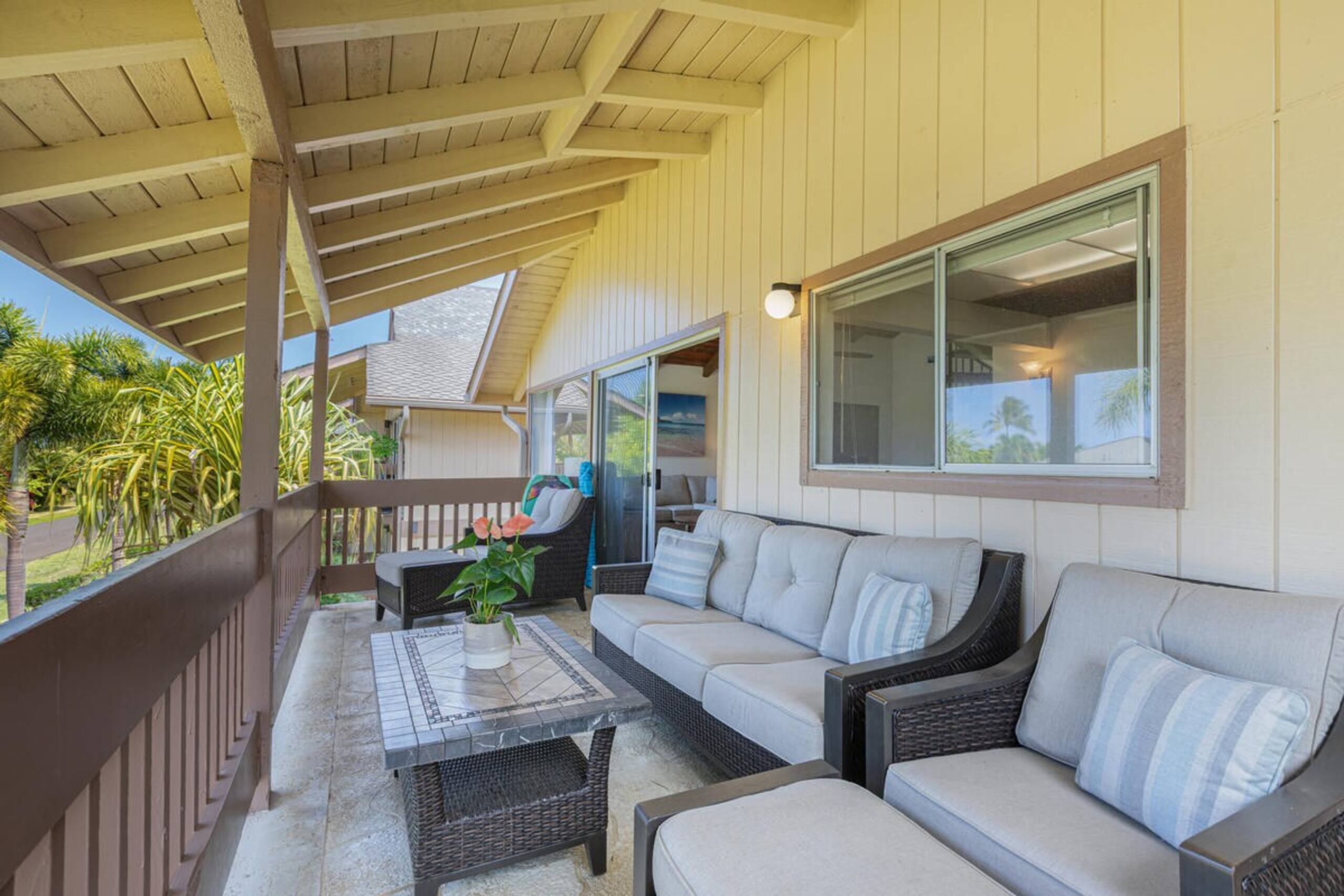 Hale Ohana Ho’omaka by Gather: Pool & Ocean Views - Photo 3