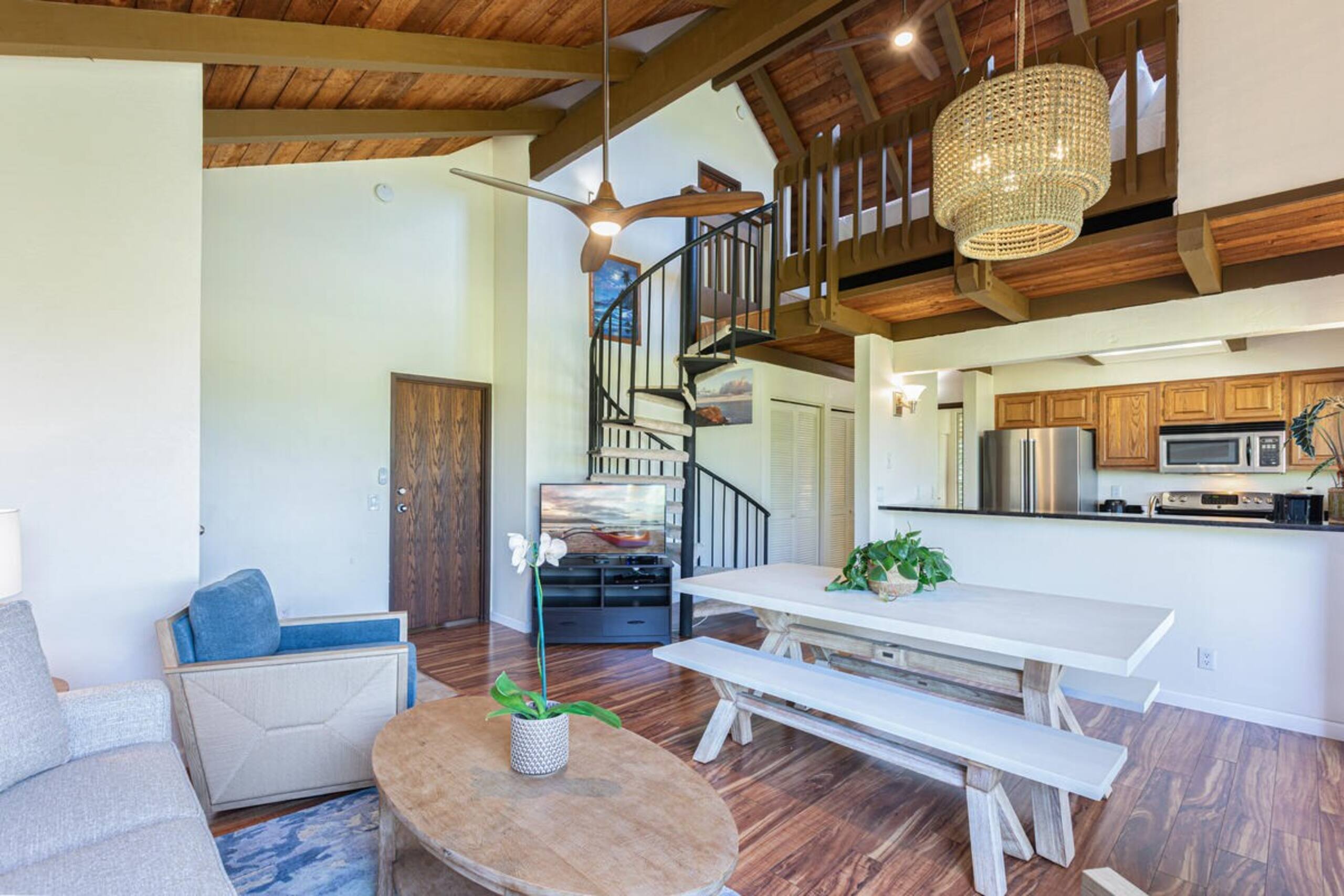 Hale Ohana Ho’omaka by Gather: Pool & Ocean Views - Photo 10