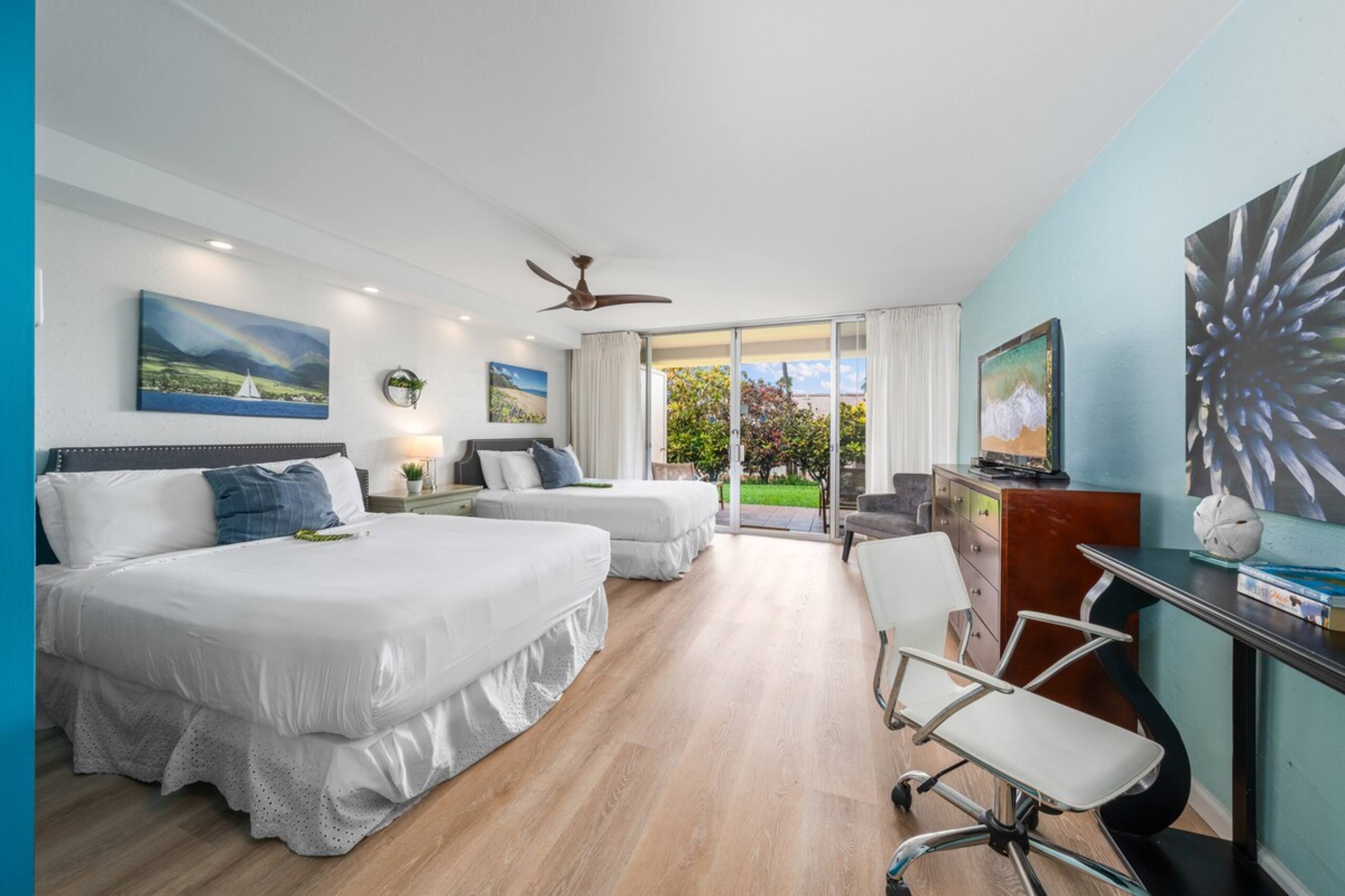 Updated 1 BR w/ AC Pool, Beach Cabana - EL L102 - Photo 11