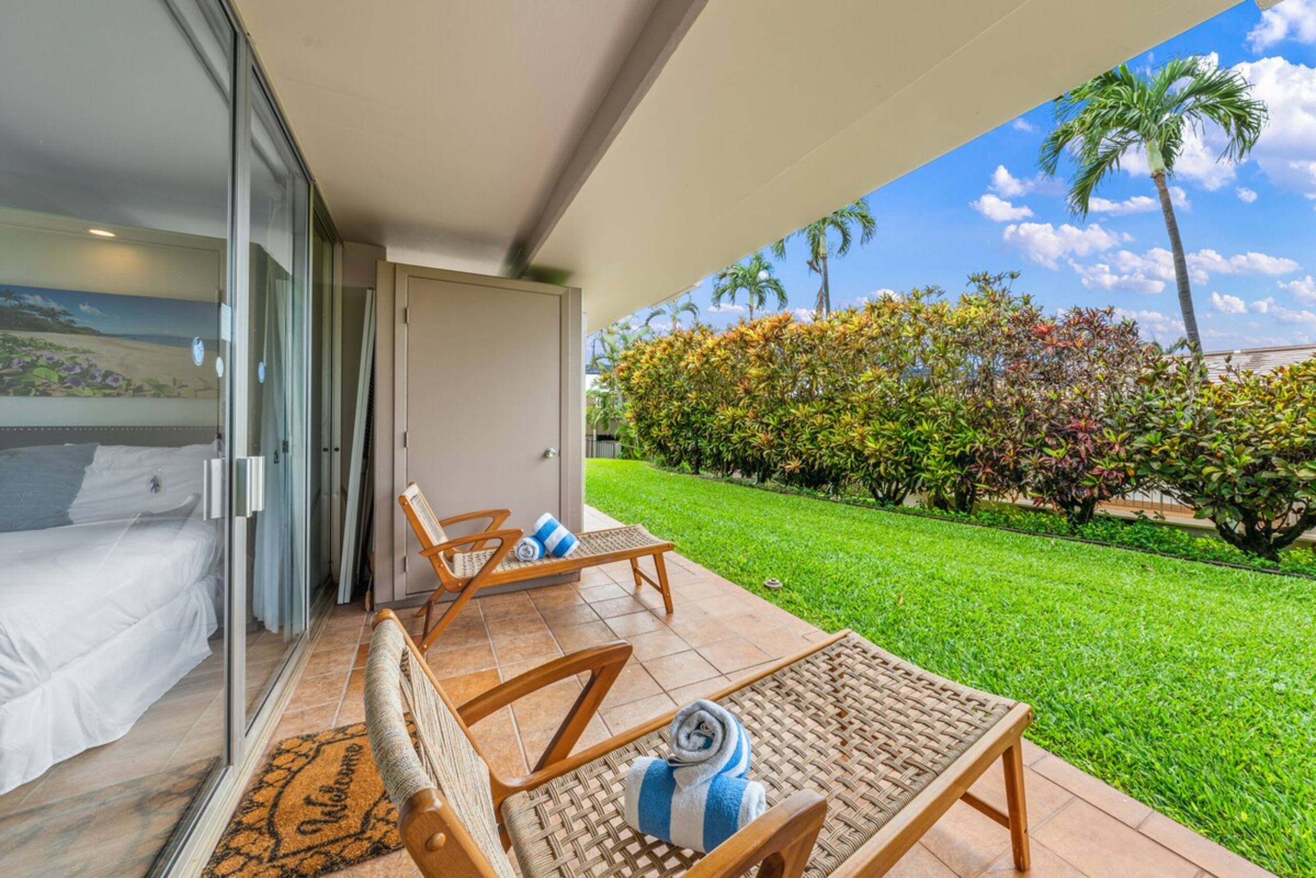 Updated 1 BR w/ AC Pool, Beach Cabana - EL L102 - Photo 30