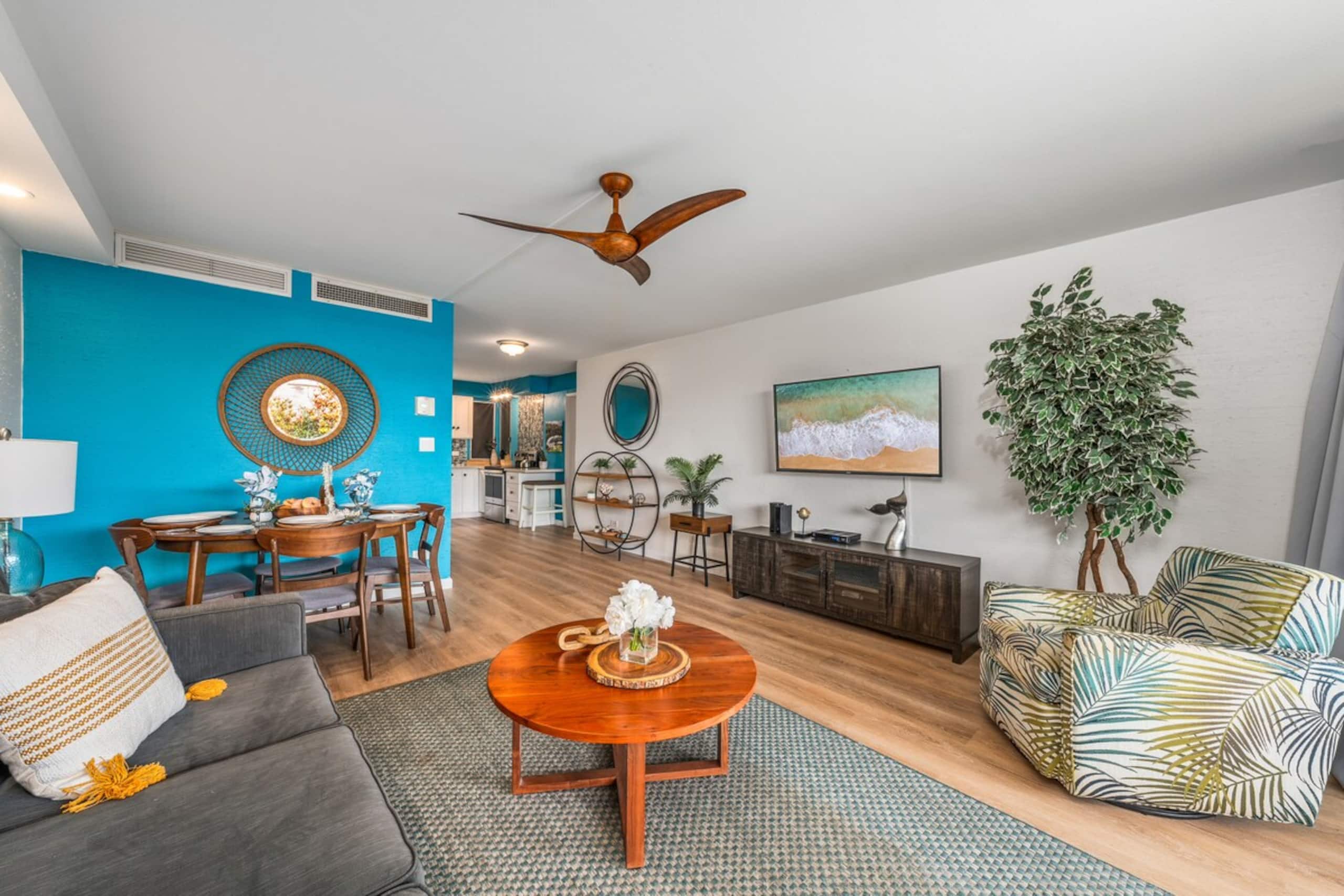 Updated 1 BR w/ AC Pool, Beach Cabana - EL L102 - Photo 4