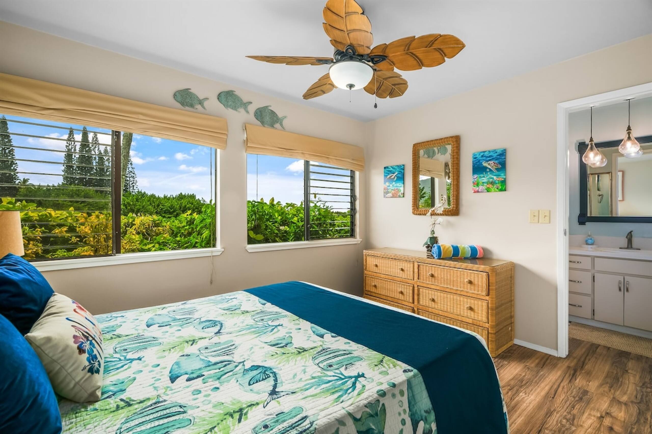 A/C Vibrant Tropical Sunsets ~Heated Pool/Jacuzzi - Photo 12