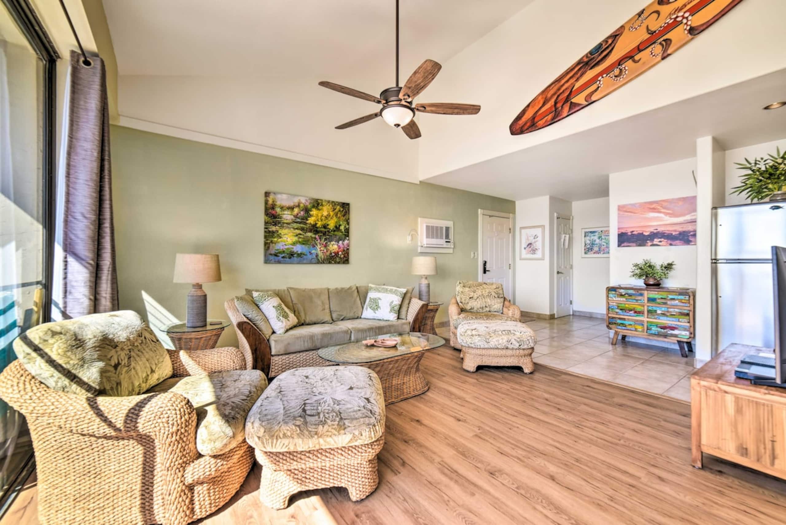 Kihei Oceanside Escape w/ Balcony - Steps to Beach - Photo 4