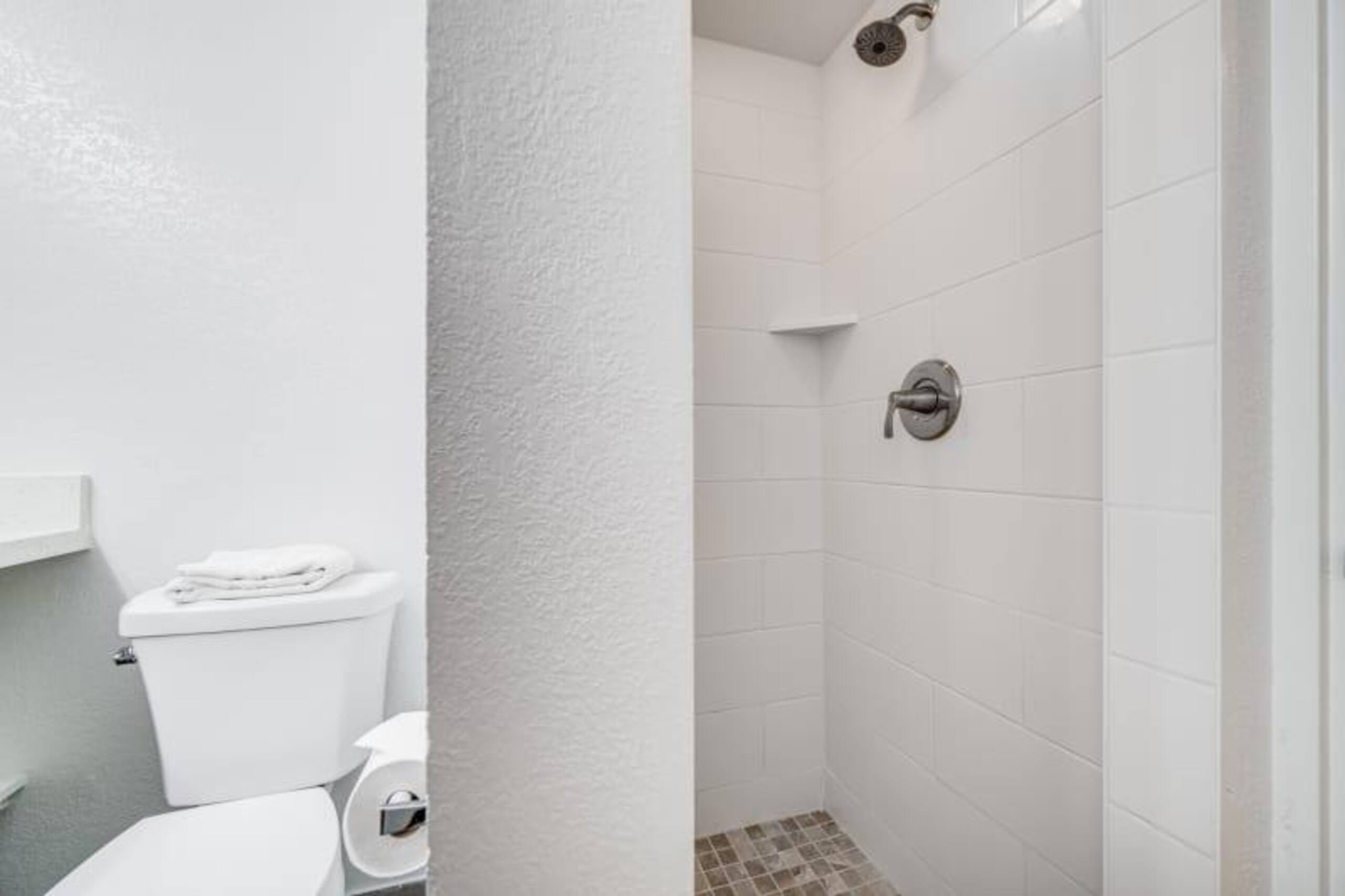 2 Bedroom Garden View - Kamaole Sands 3301 - Photo 17