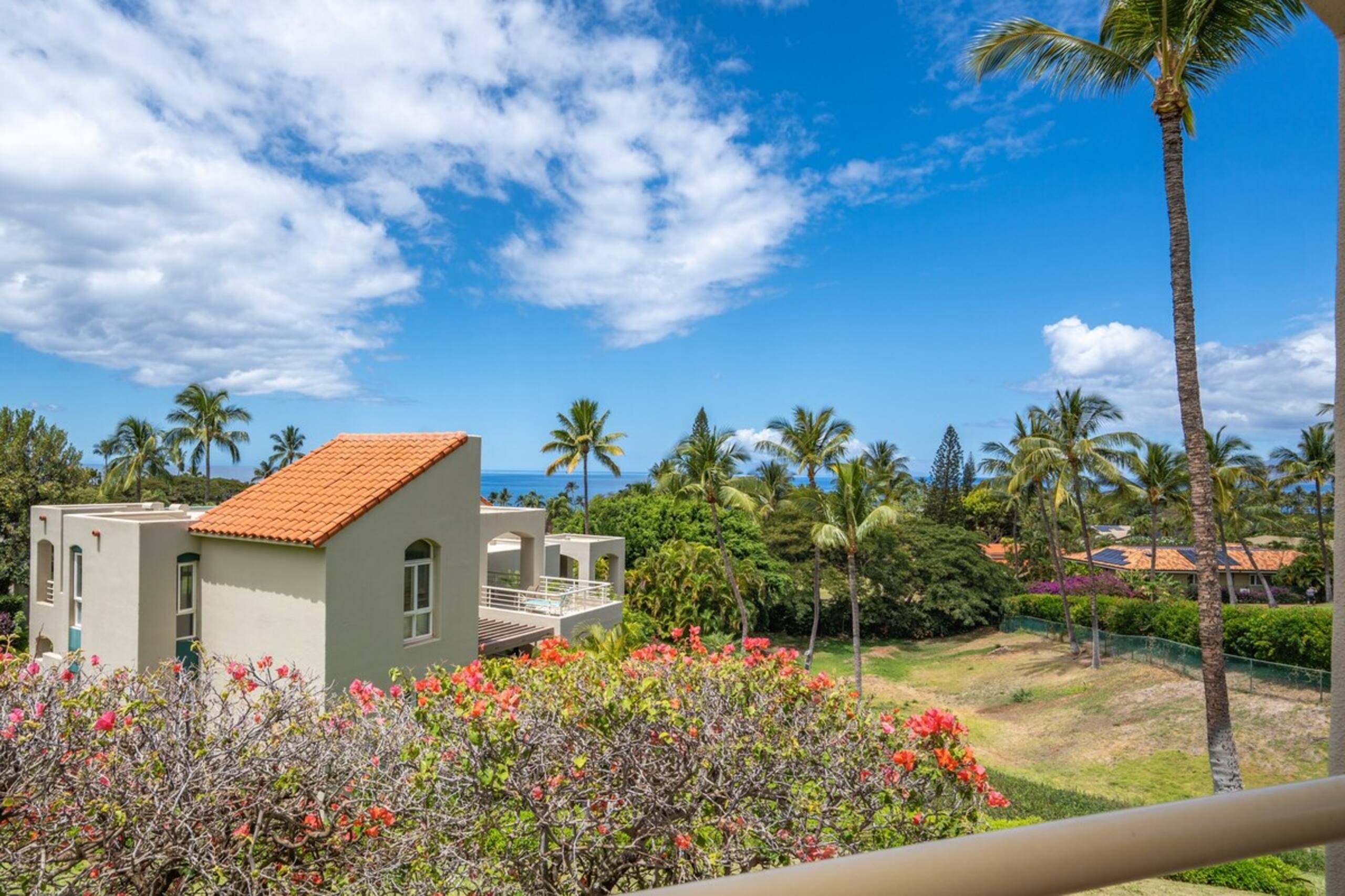 Panoramic Ocean Views, Great Rates PA1005 - Photo 34