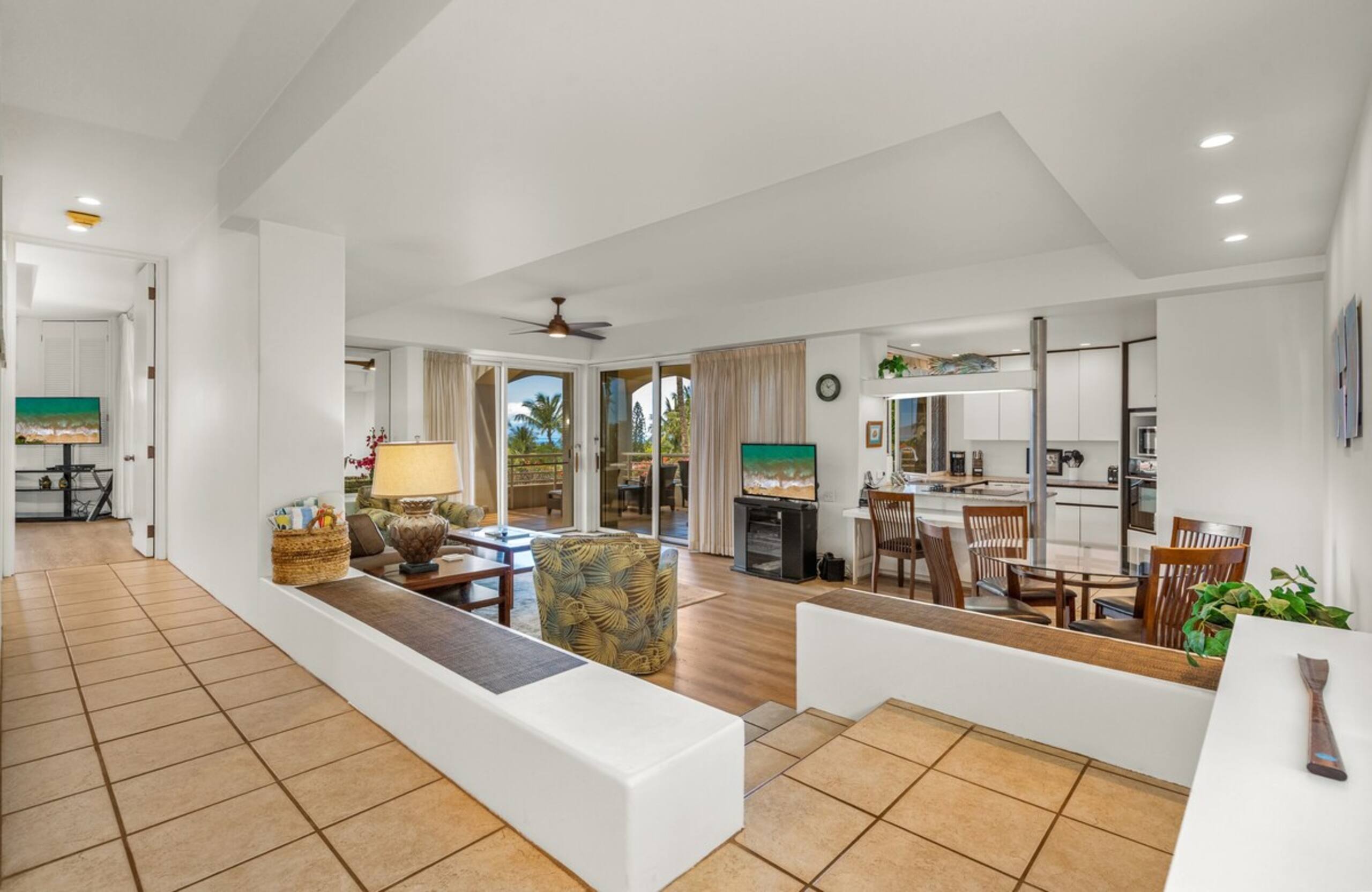 Panoramic Ocean Views, Great Rates PA1005 - Photo 8