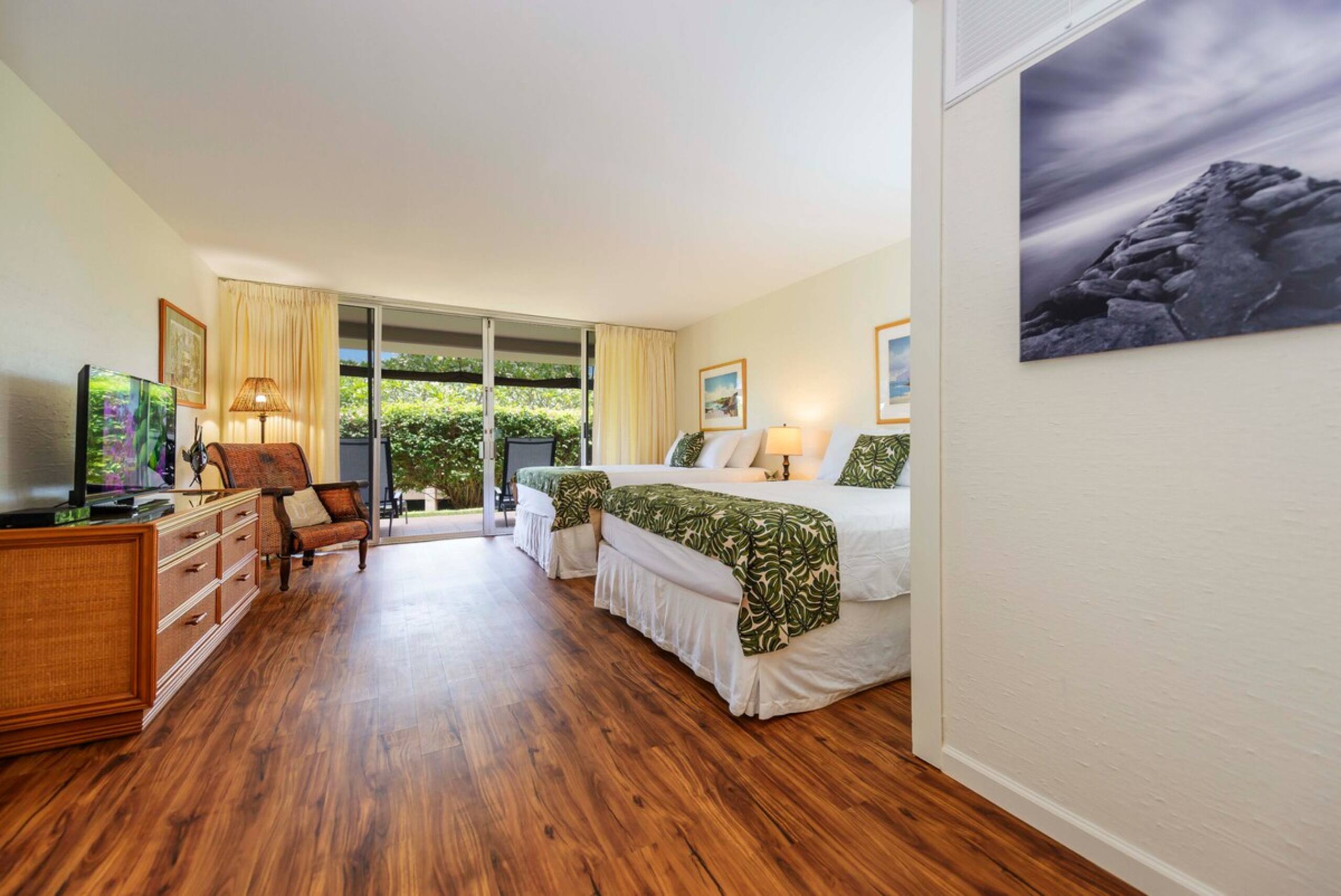Relaxing1BD w Pool AC & Beach Cabana -EL K102 - Photo 11