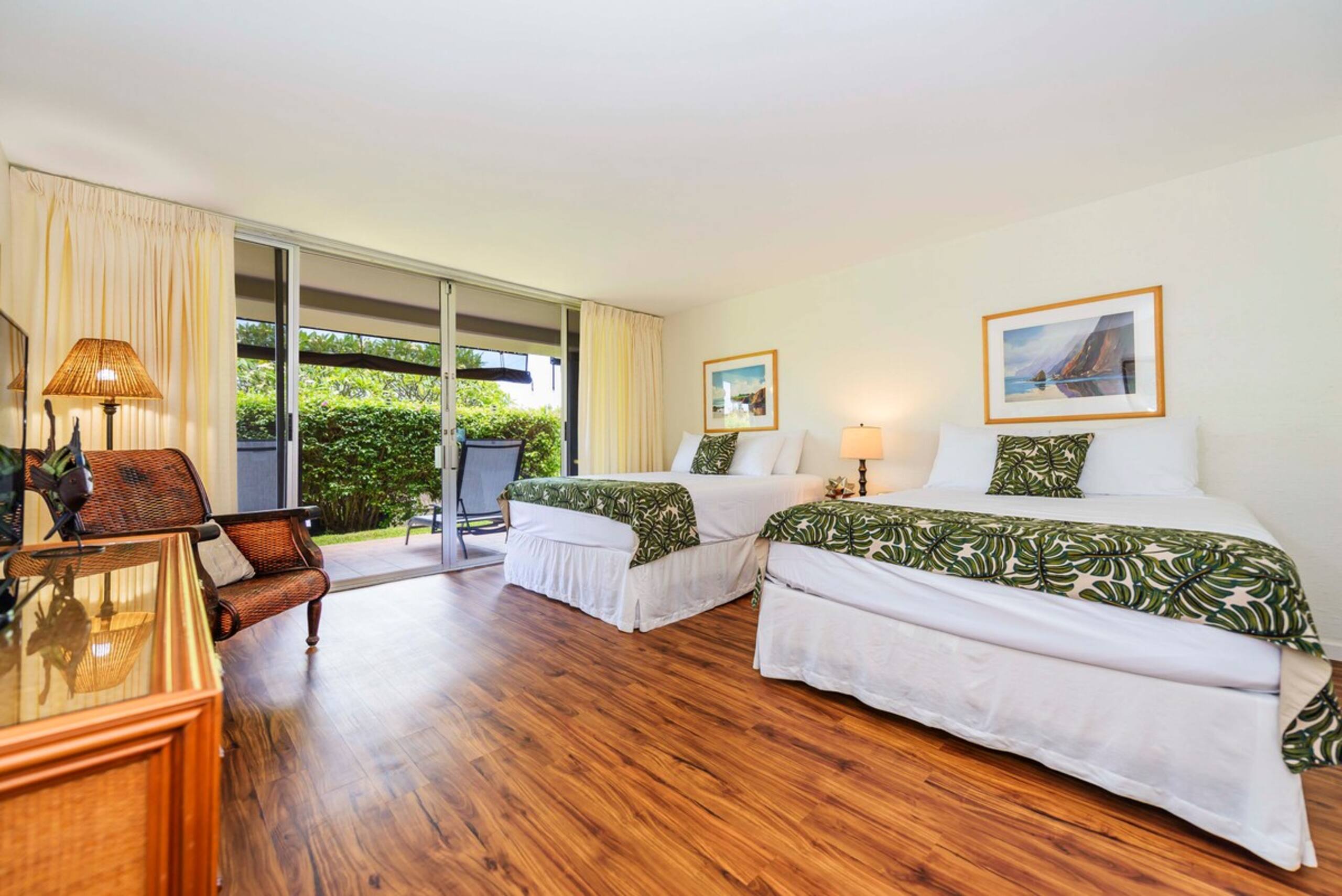 Relaxing1BD w Pool AC & Beach Cabana -EL K102 - Photo 12
