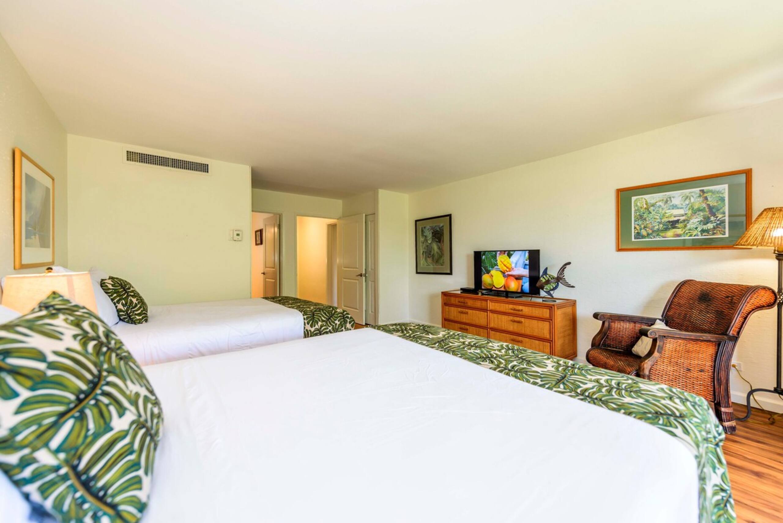 Relaxing1BD w Pool AC & Beach Cabana -EL K102 - Photo 19