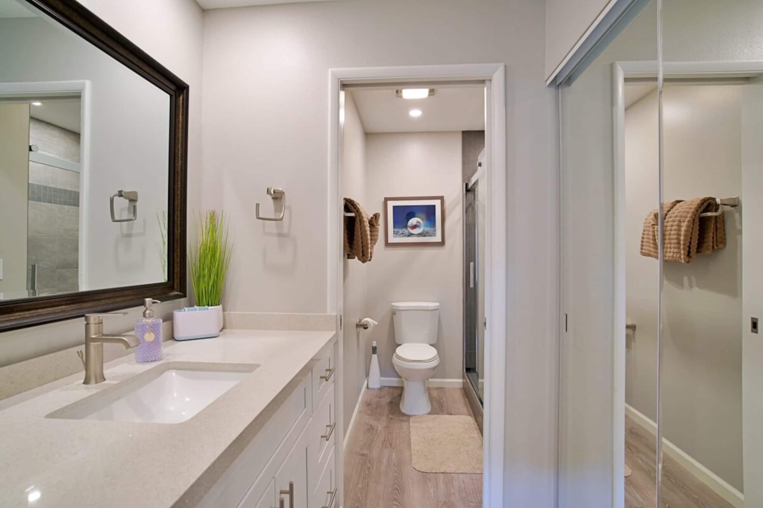 Front row of Maui Kamaole. Newly renovated unit wi - Photo 10