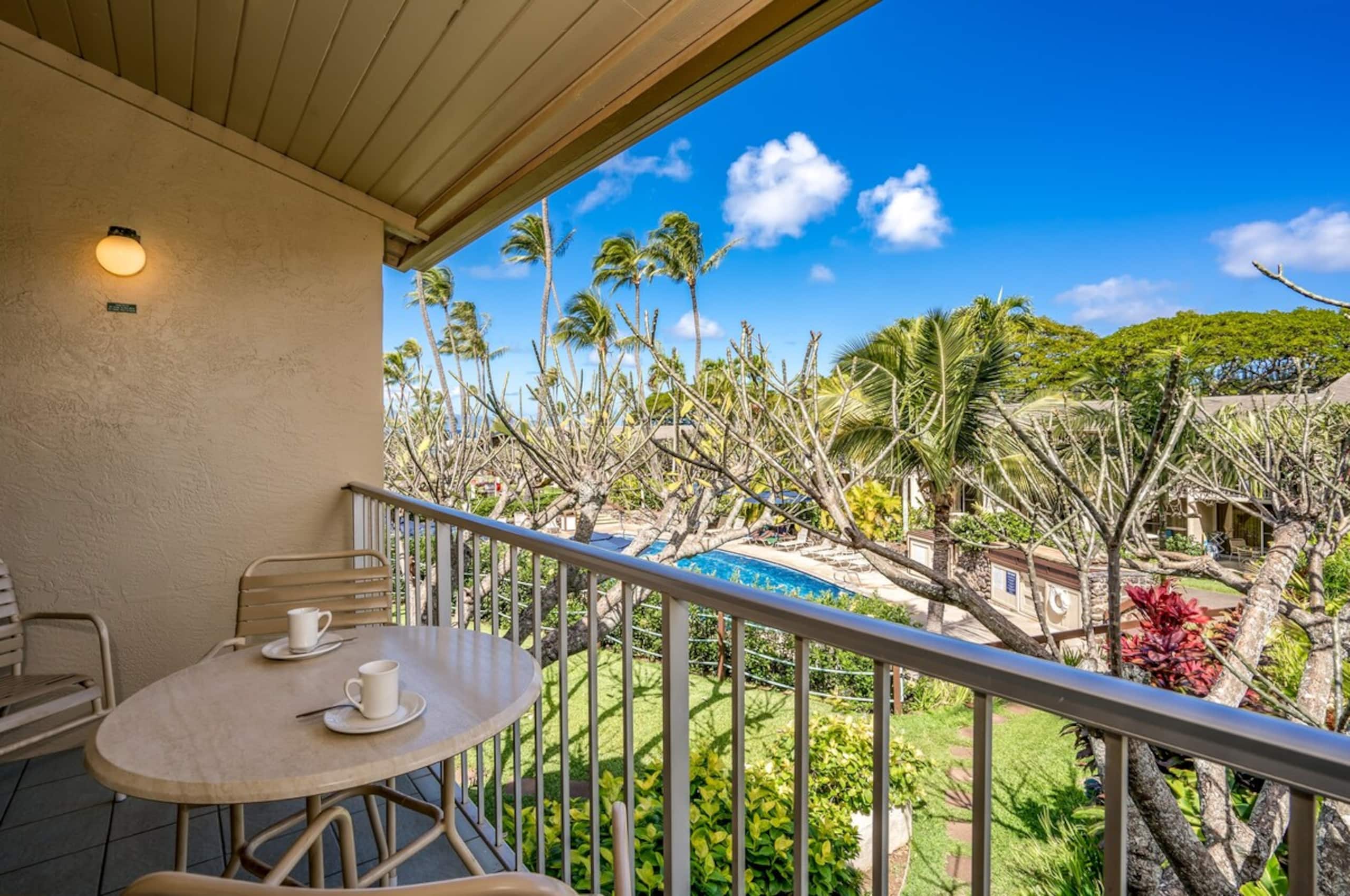 Napili Bay beachfront condo w/ pool views - Photo 7