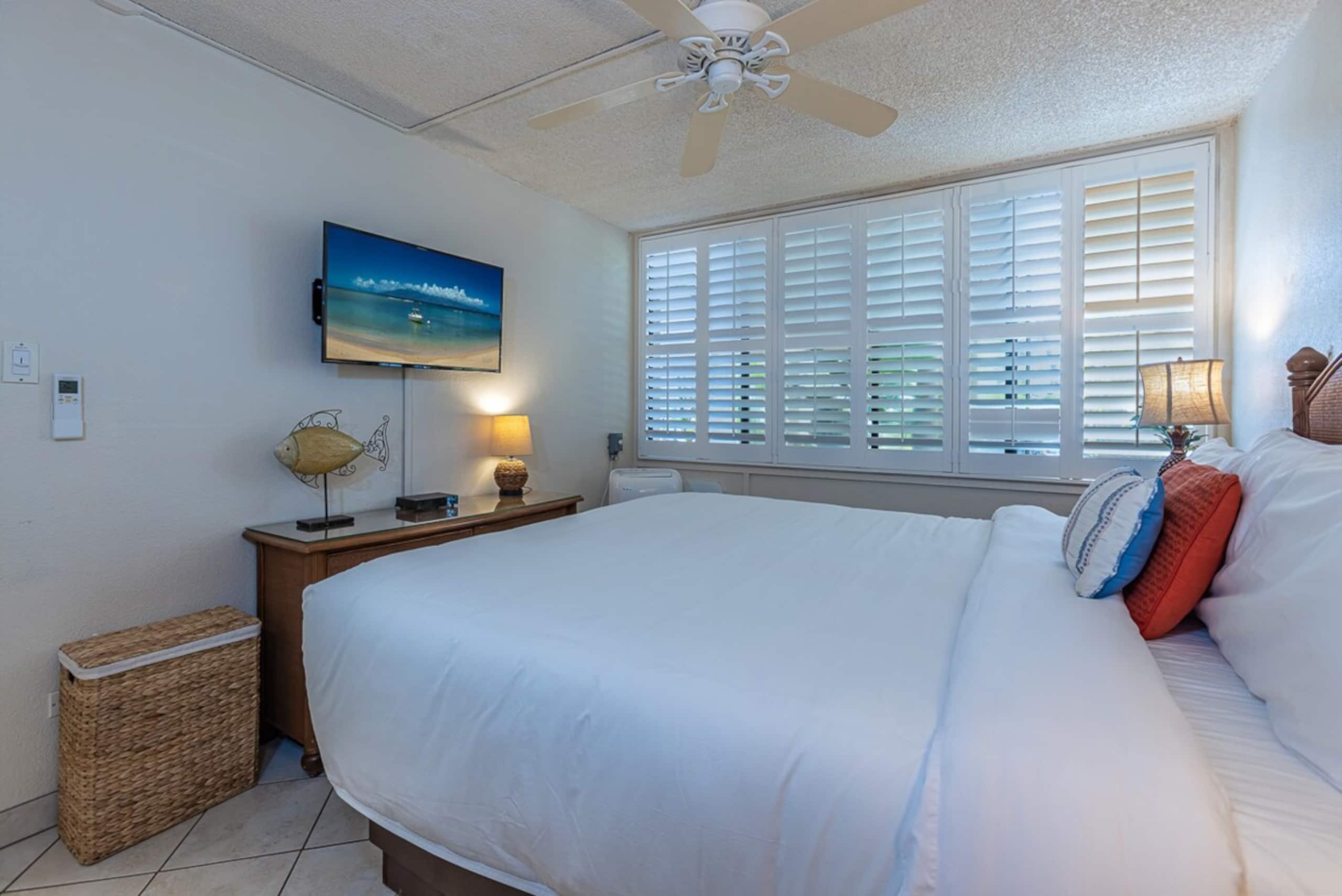 Ground floor across Kamaole Beach Park III - Photo 51