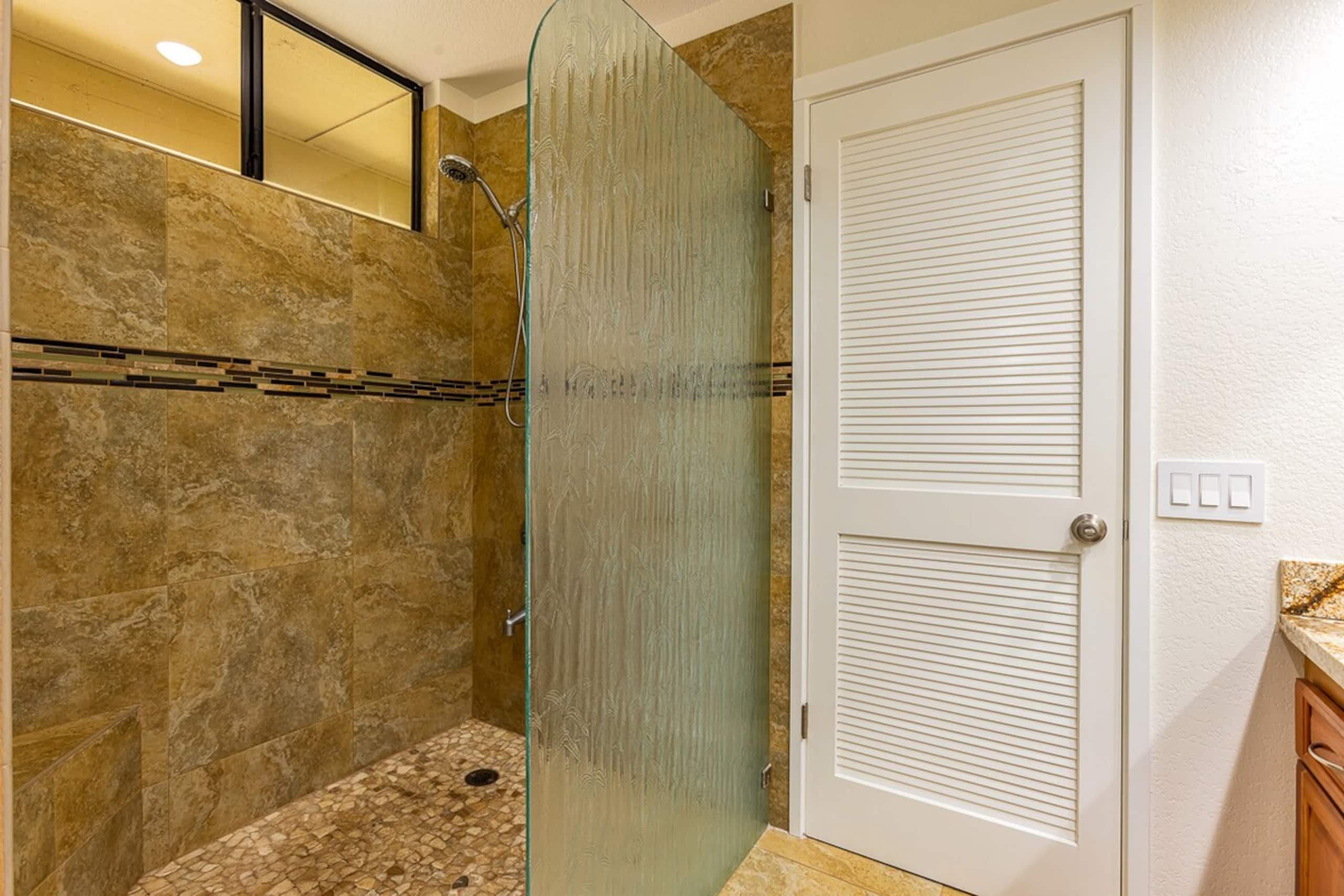 Wailea golf course condo w/ pool access - Photo 23