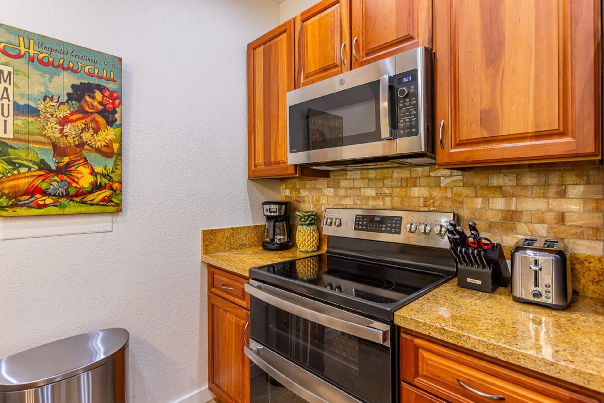 Wailea golf course condo w/ pool access - Photo 19