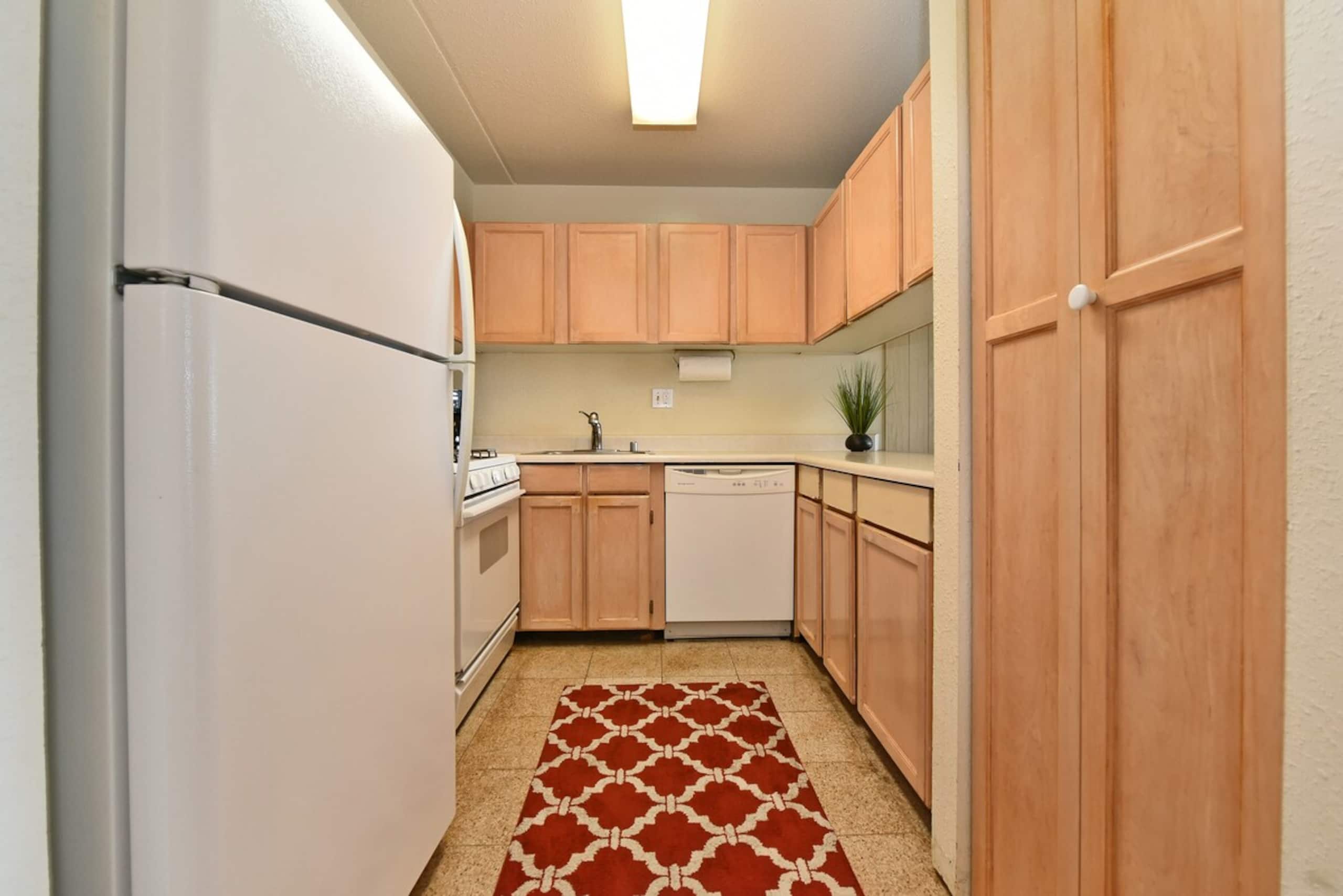 Cozy 1BD By Beach Ocean View Pool - Kihei Akahi - Photo 8