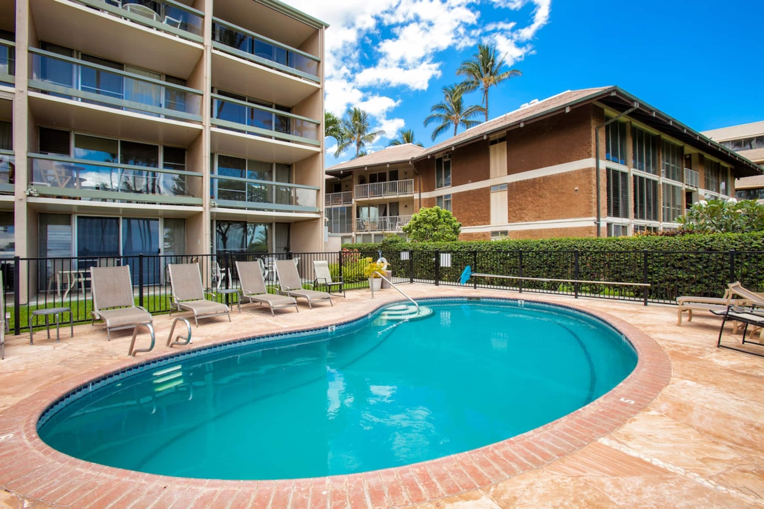 Leina'ala Oceanfront Escape With Pool - Photo 21