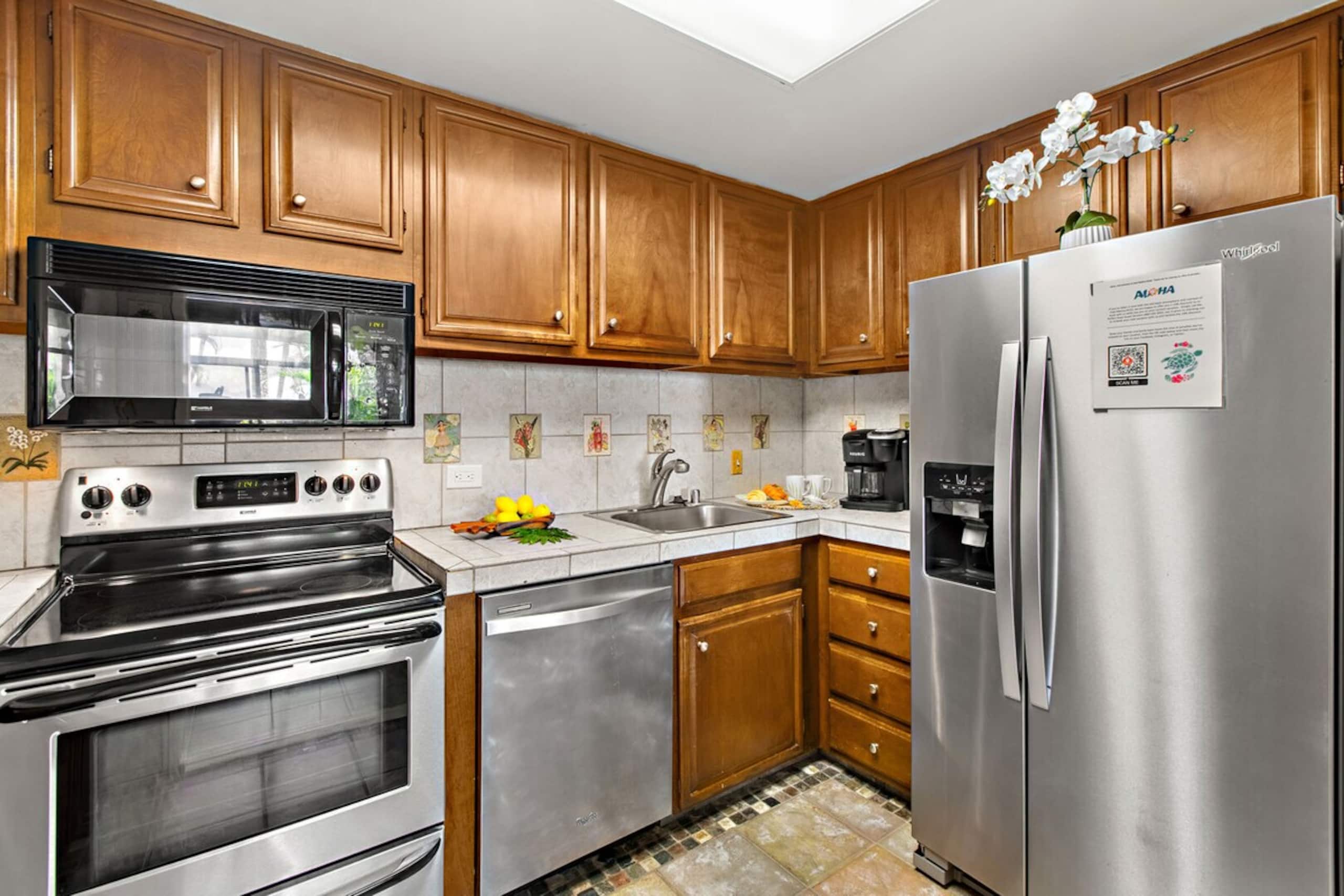 Beachside Bliss Upgraded Ground-Floor Condo - Photo 17