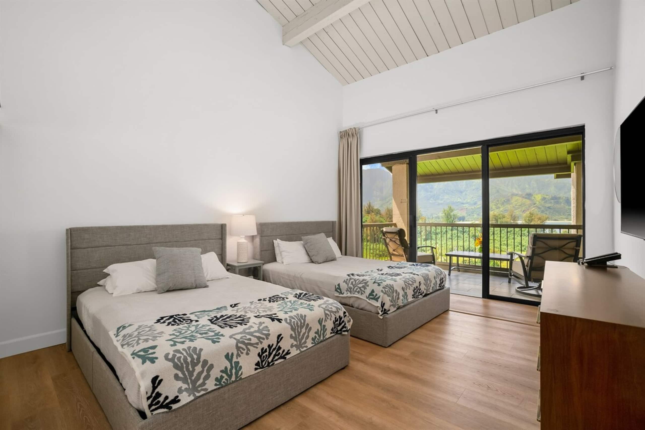 Top Floor Ocean View Resort 3BR +Beach +A/C +Pool - Photo 11