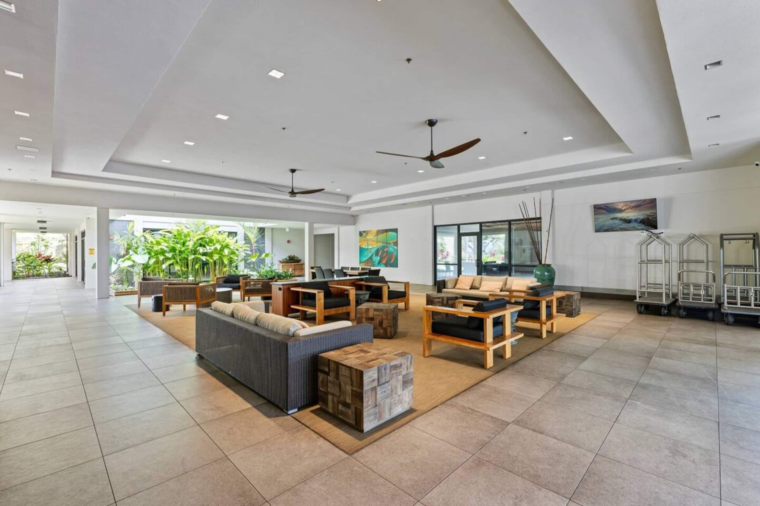 Remodeled Luxe Beachfront Escape Ocean Views & AC - Photo 25
