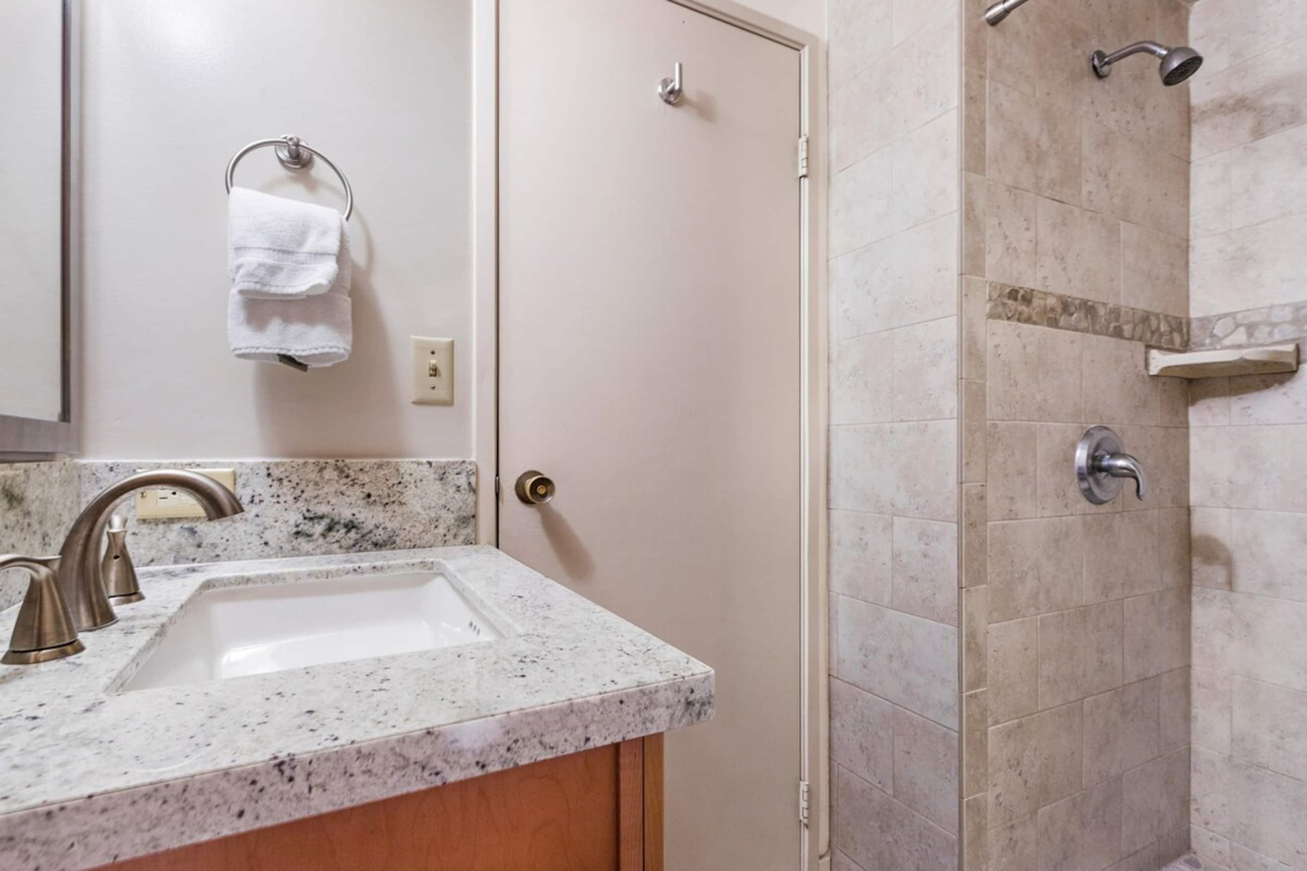 Recent updates with ocean views and beach access B - Photo 7