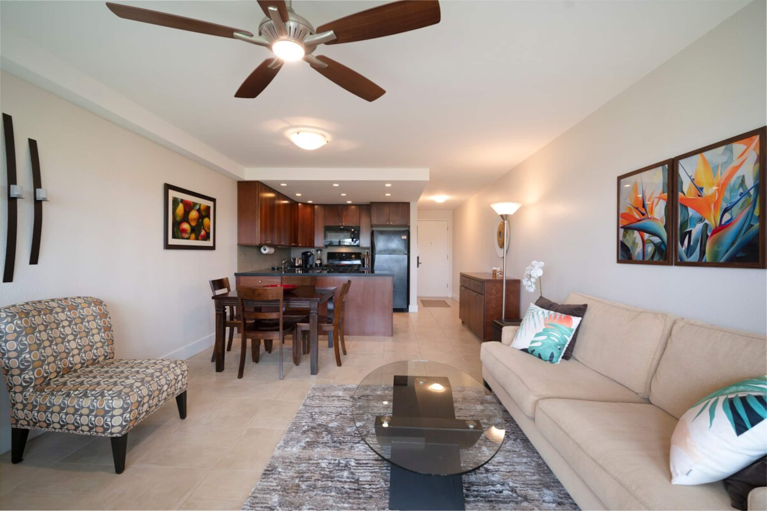 Locally owned, 1 BR w/ AC. Walk to the beach! - Photo 3