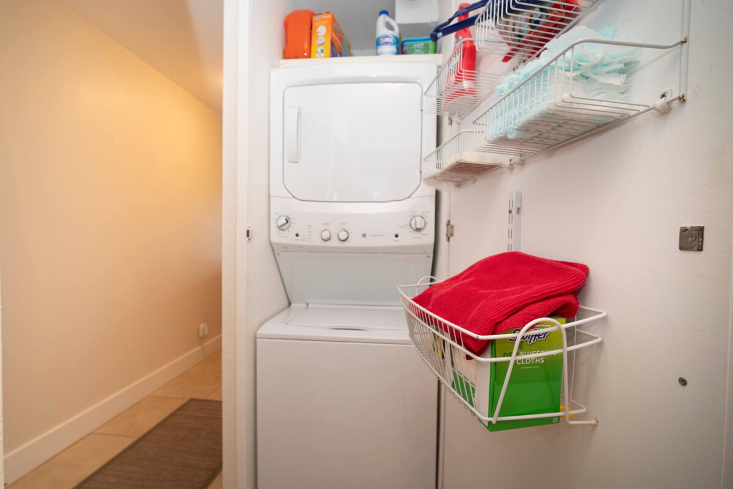 Locally owned, 1 BR w/ AC. Walk to the beach! - Photo 17