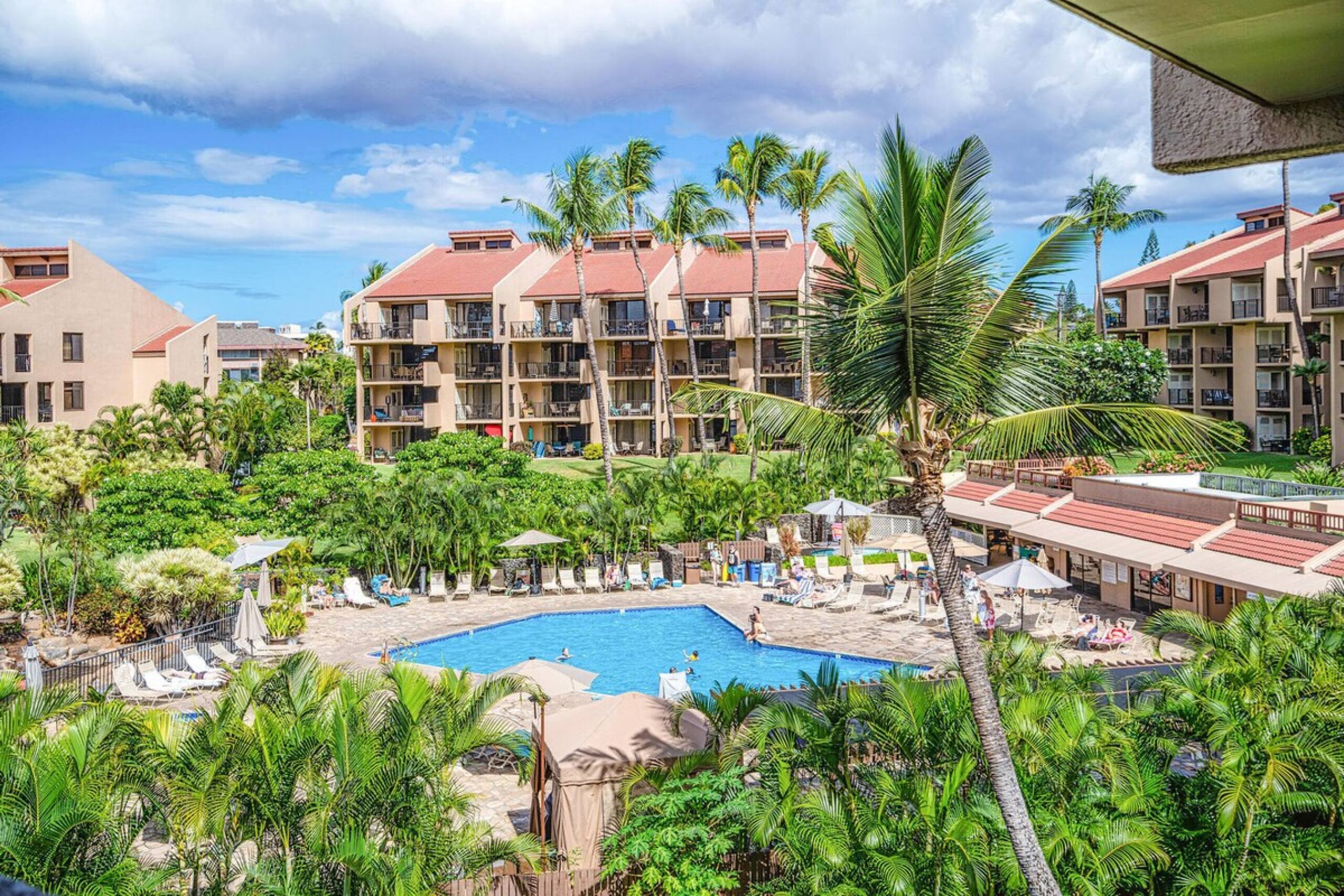 Kamaole Sands 6-303 - Courtyard and Ocean Views - Photo 6