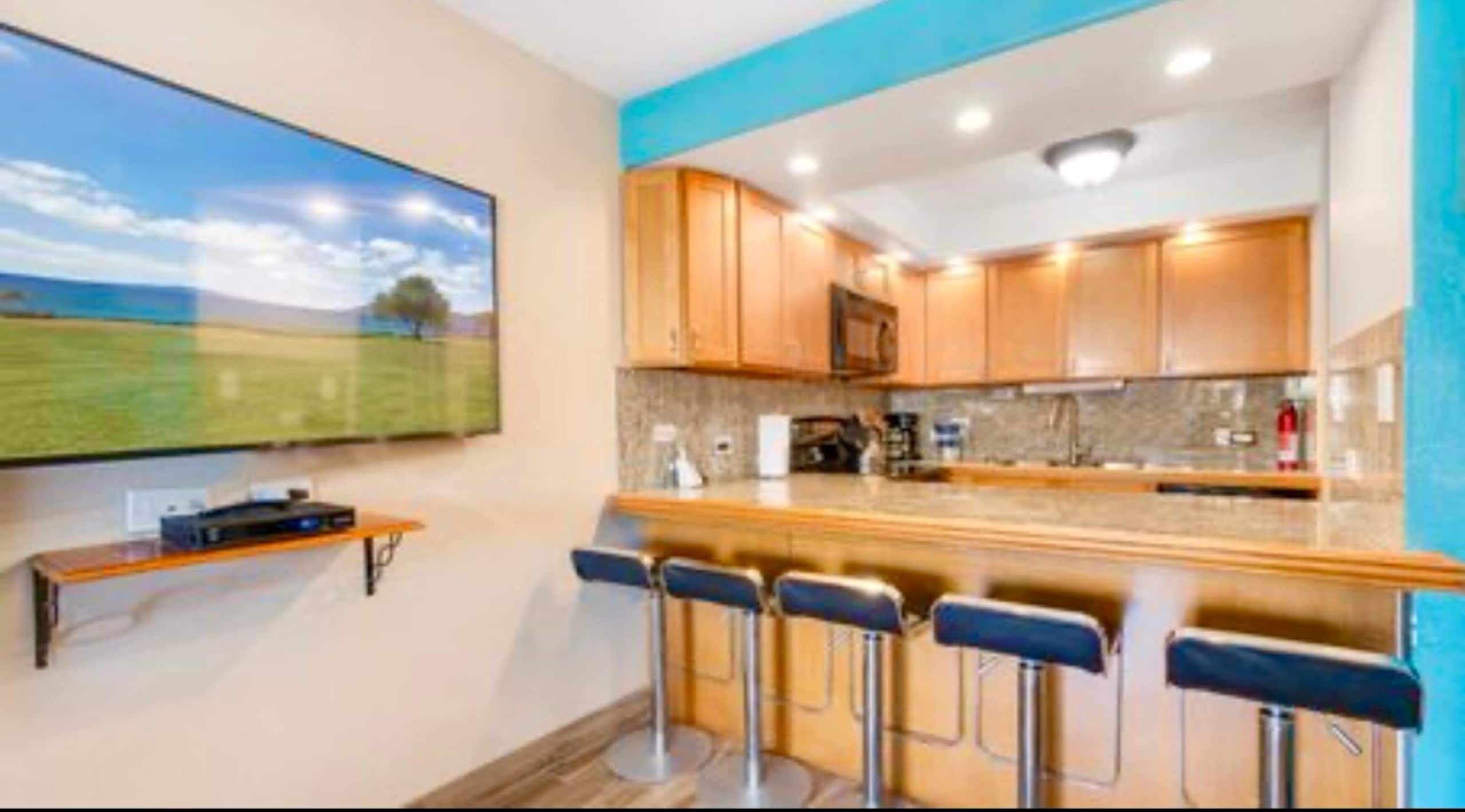 40% off price. Ocean view Steps from the beach. - Photo 10