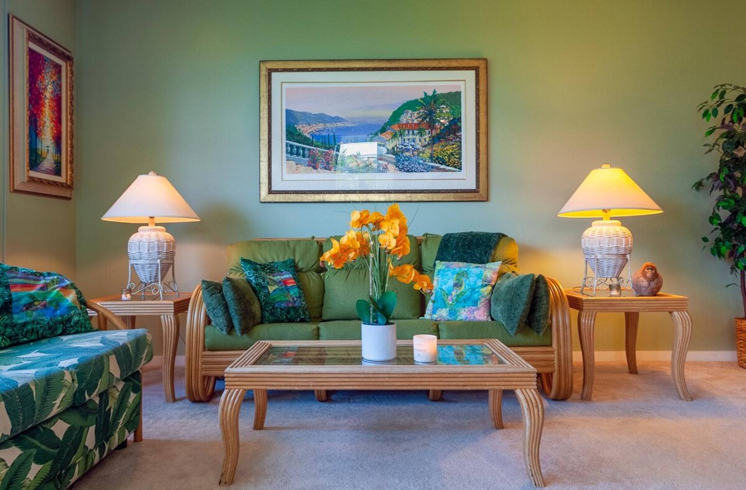 Spacious and air conditioned, right on golf course - Photo 6