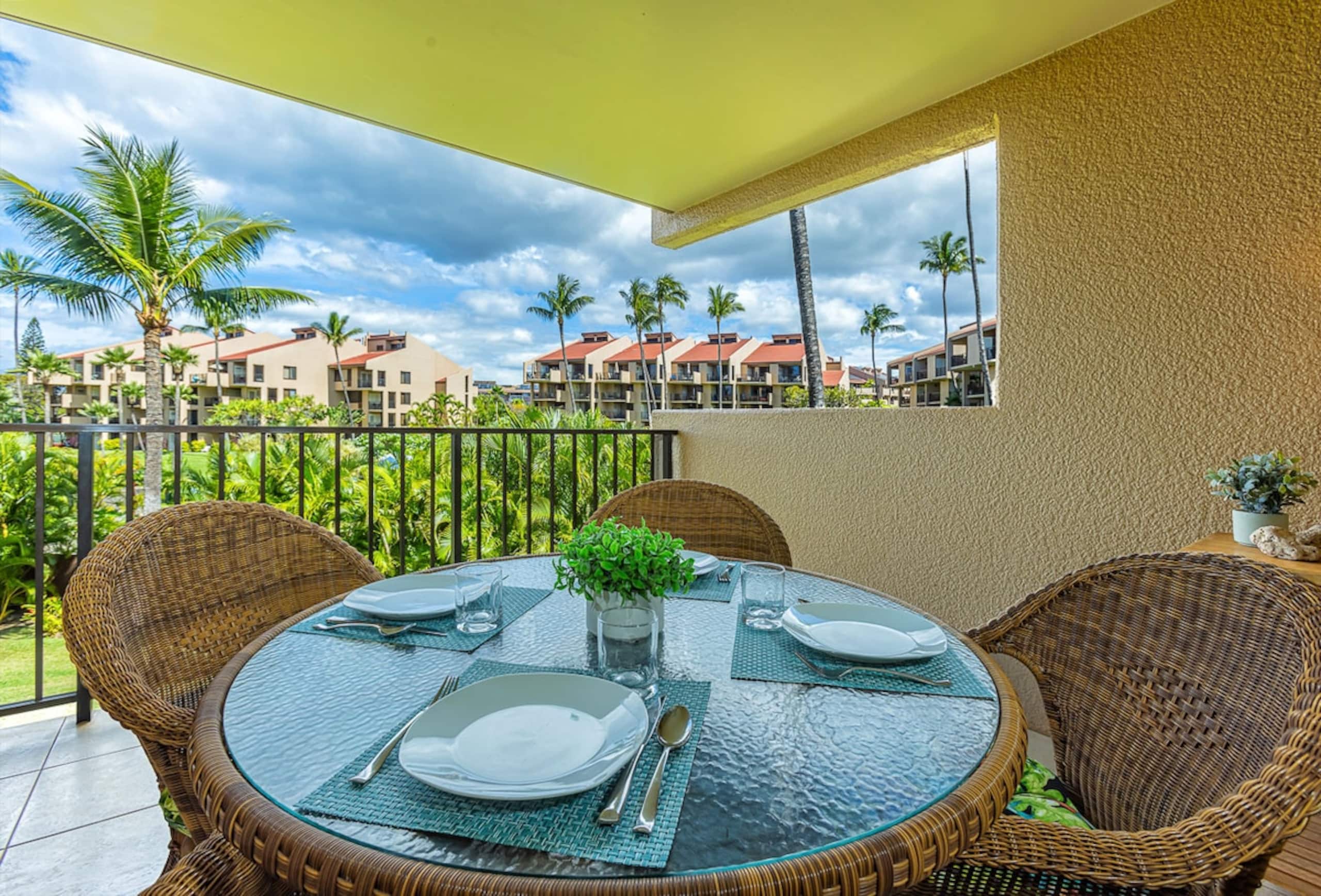 Beachfront condo across from Kam 3 Beach - Photo 2